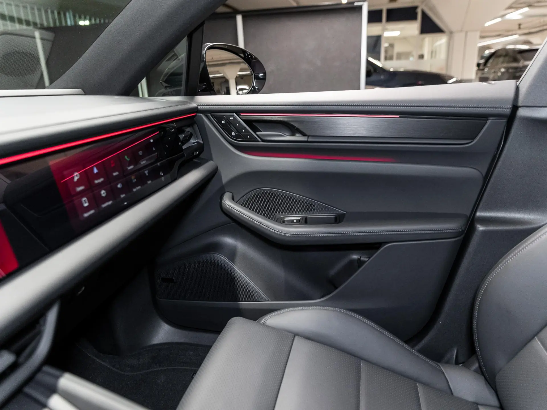 Macan 4 100 kWh