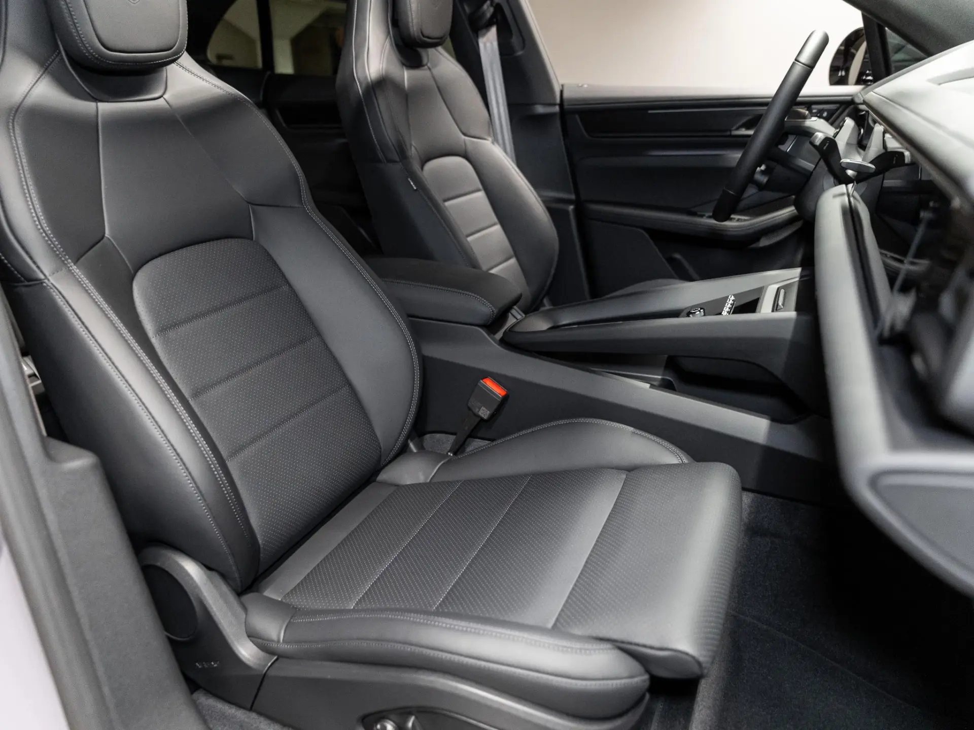 Macan 4 100 kWh