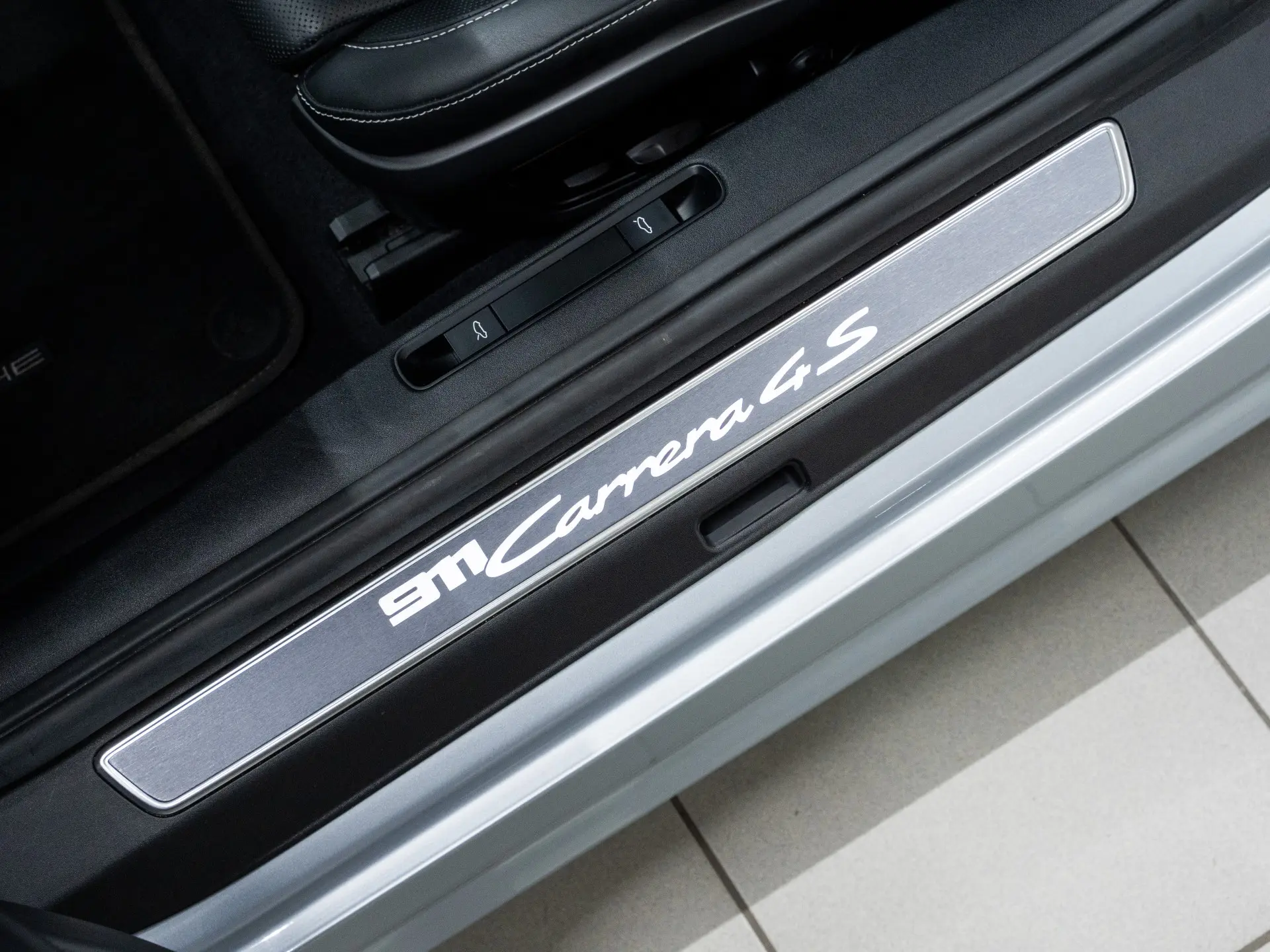 911 Carrera 4S