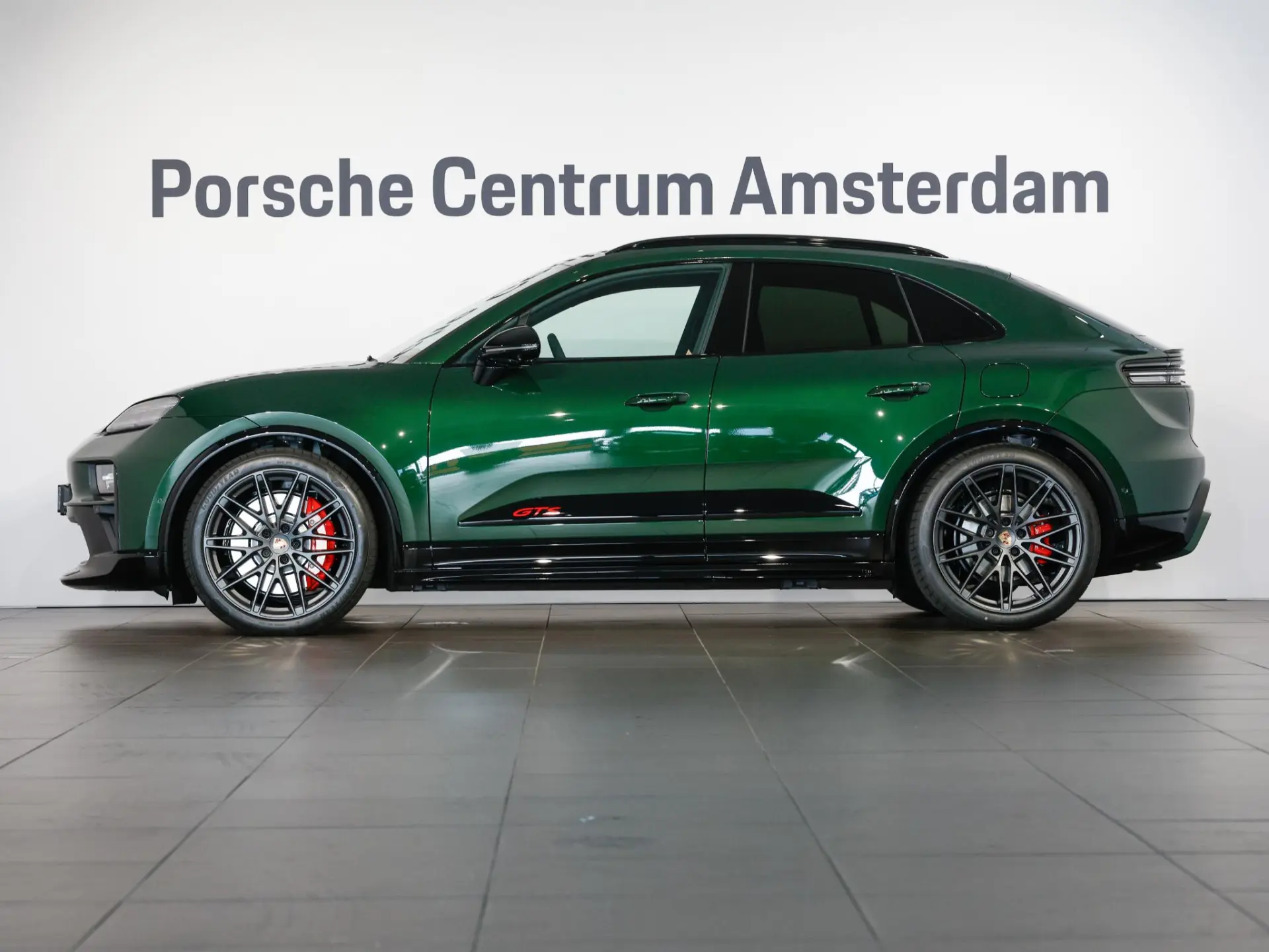 Macan GTS 100 kWh
