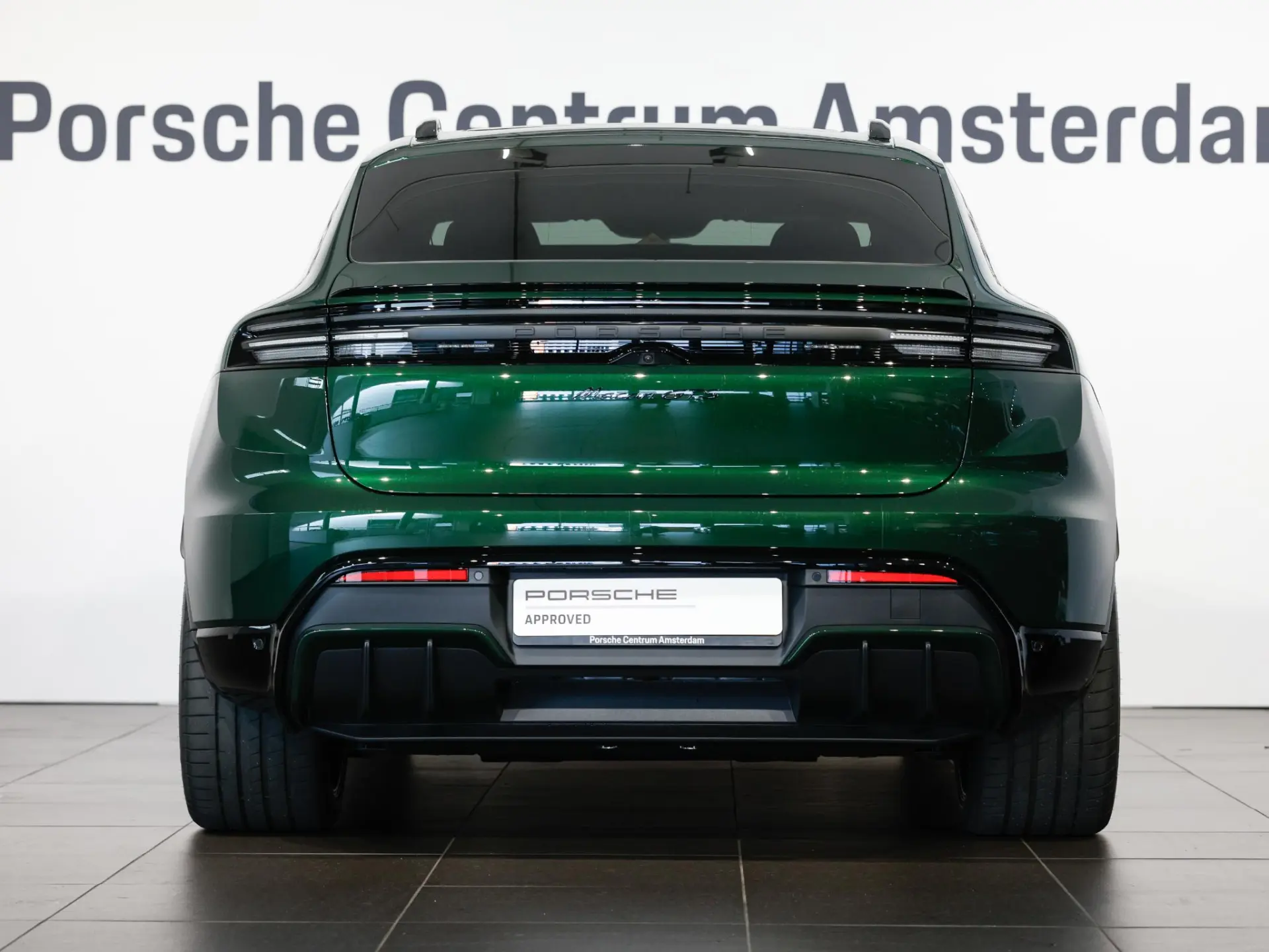 Macan GTS 100 kWh