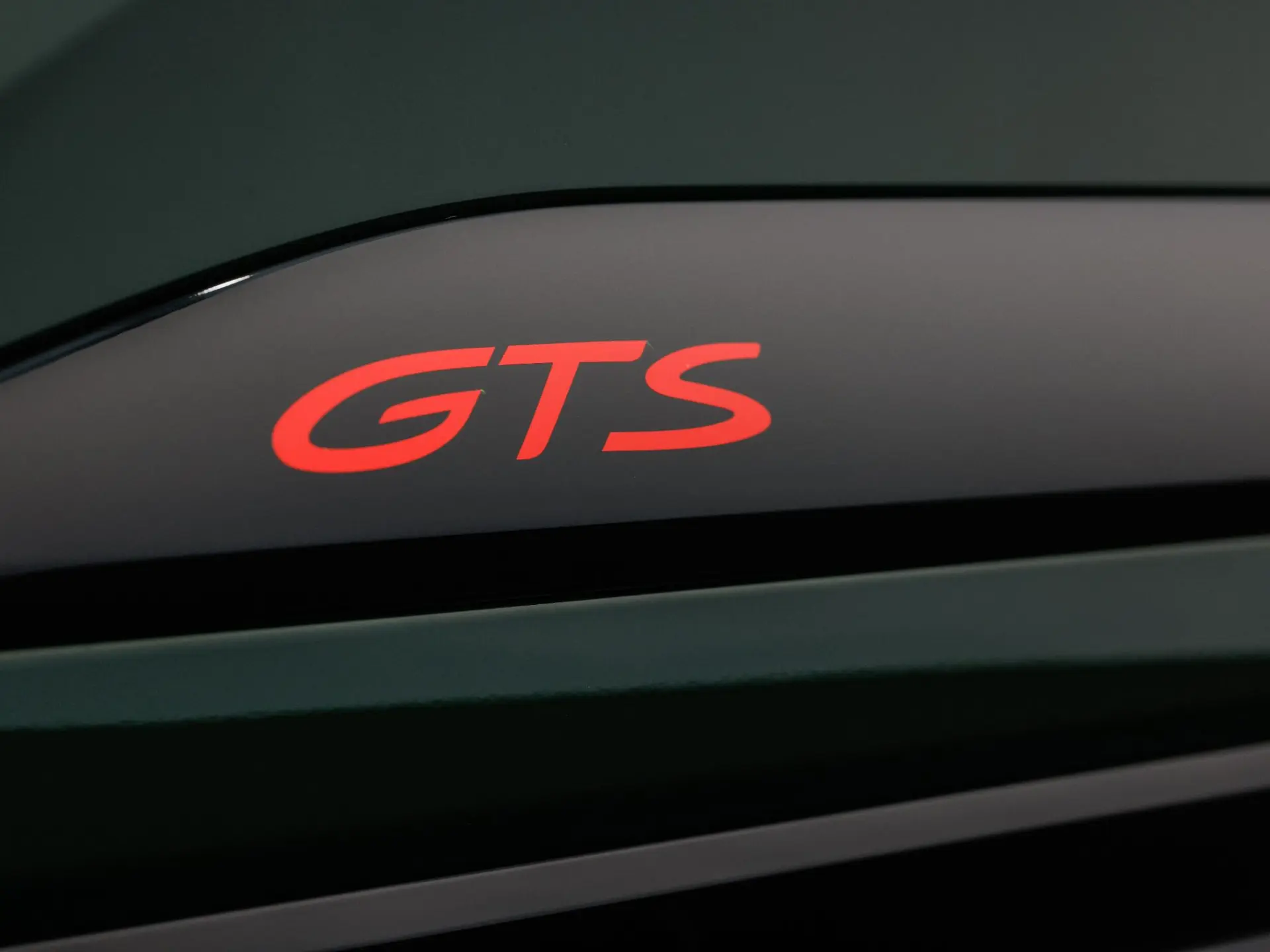 Macan GTS 100 kWh