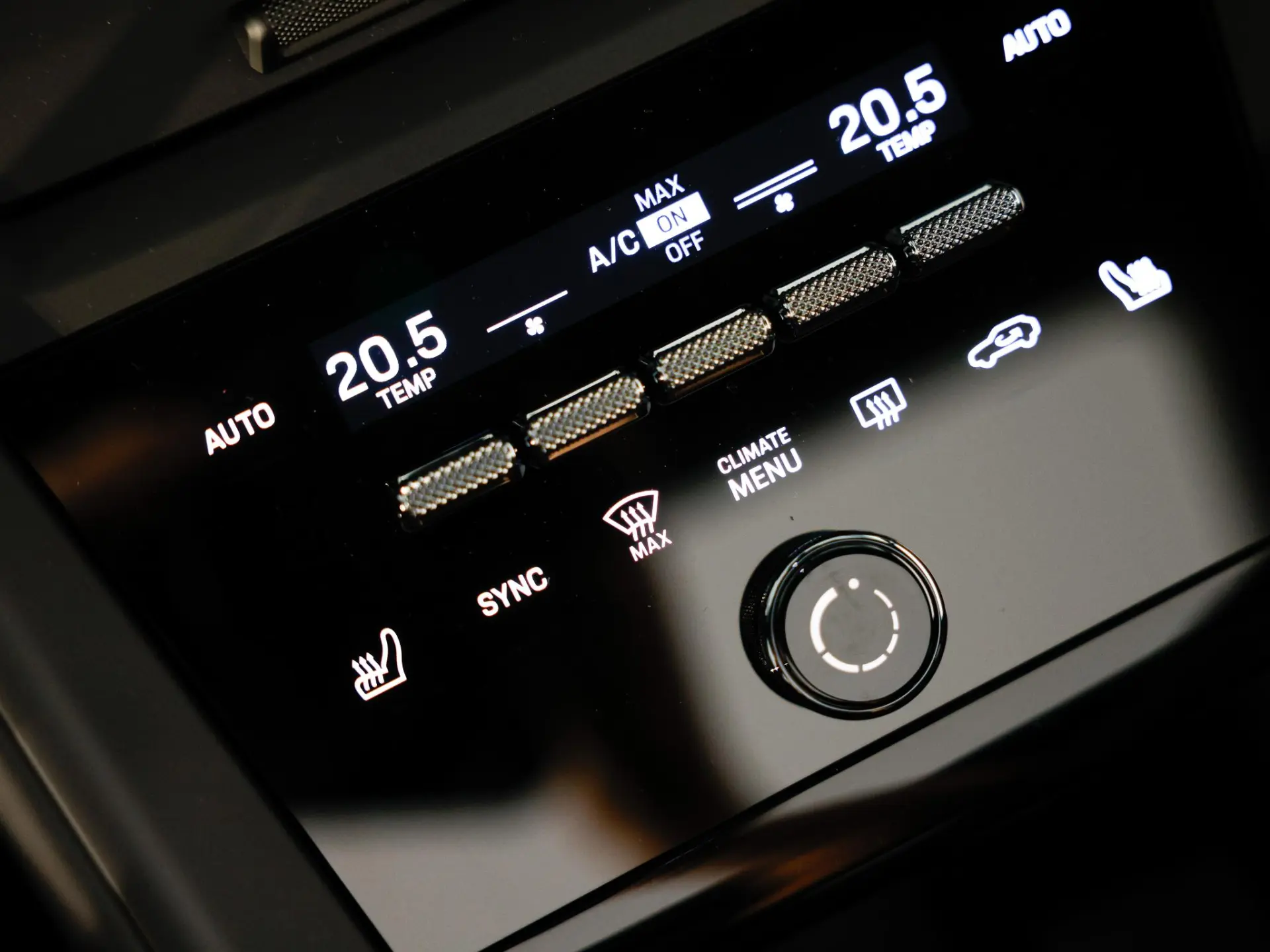 Macan GTS 100 kWh