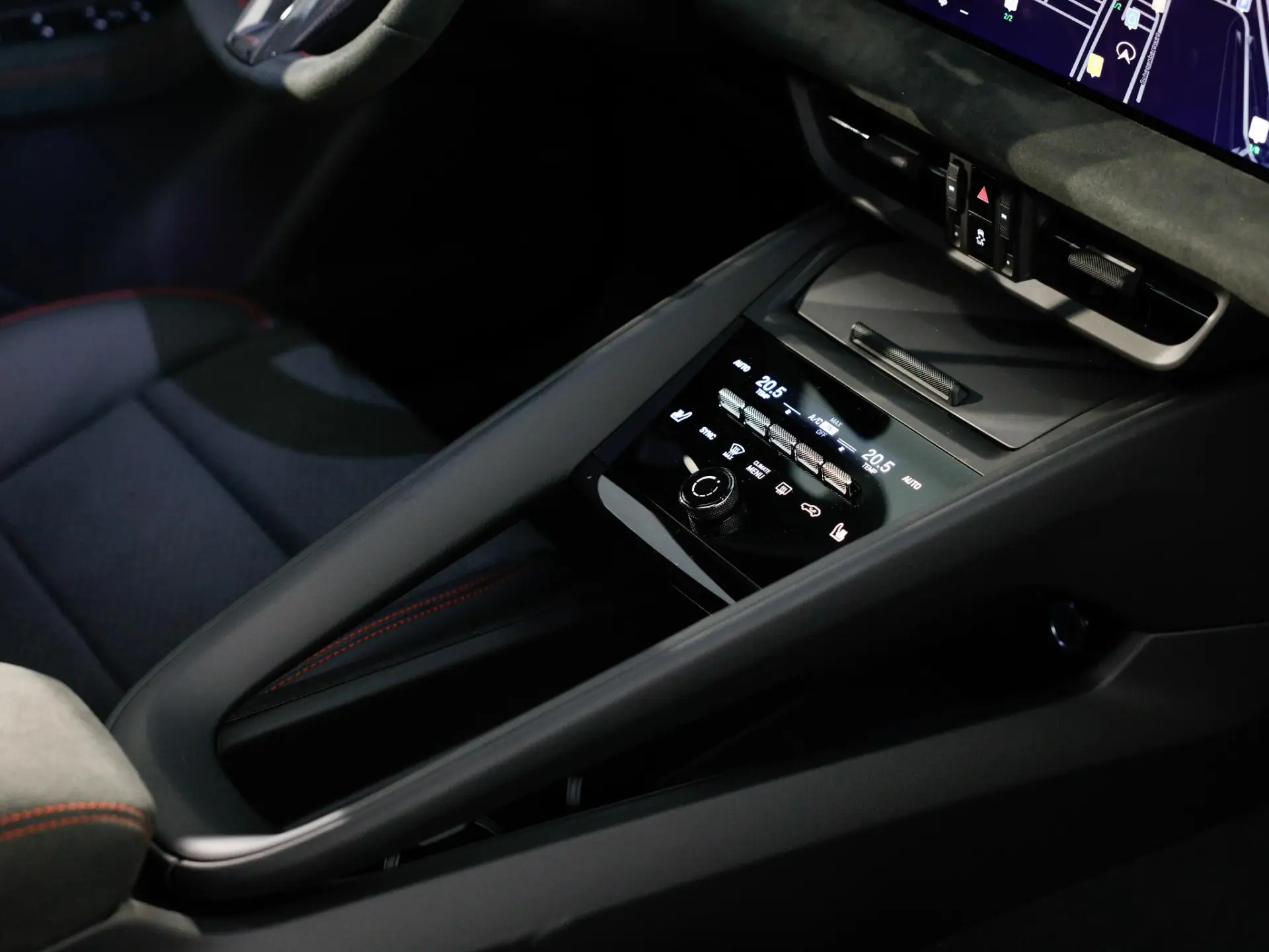 Macan GTS 100 kWh