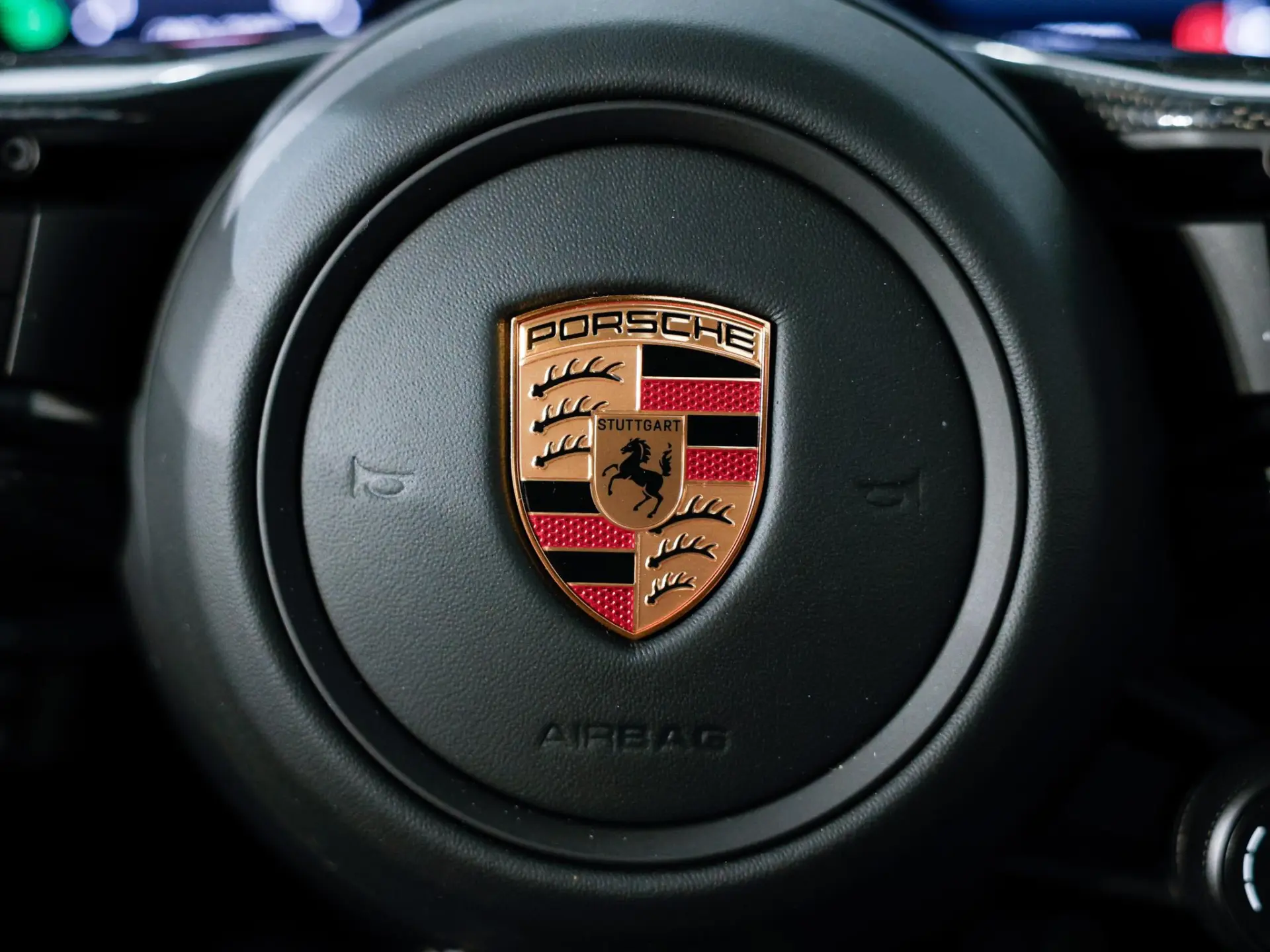 Macan GTS 100 kWh