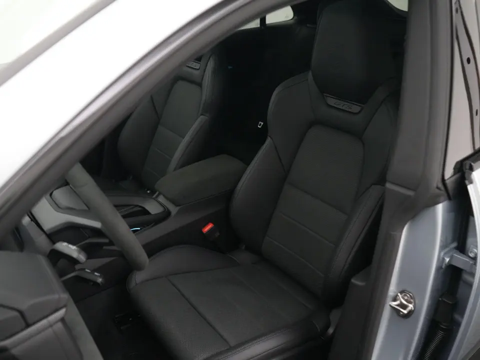 Macan GTS