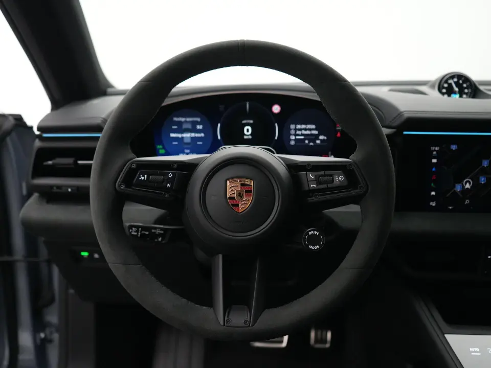 Macan GTS