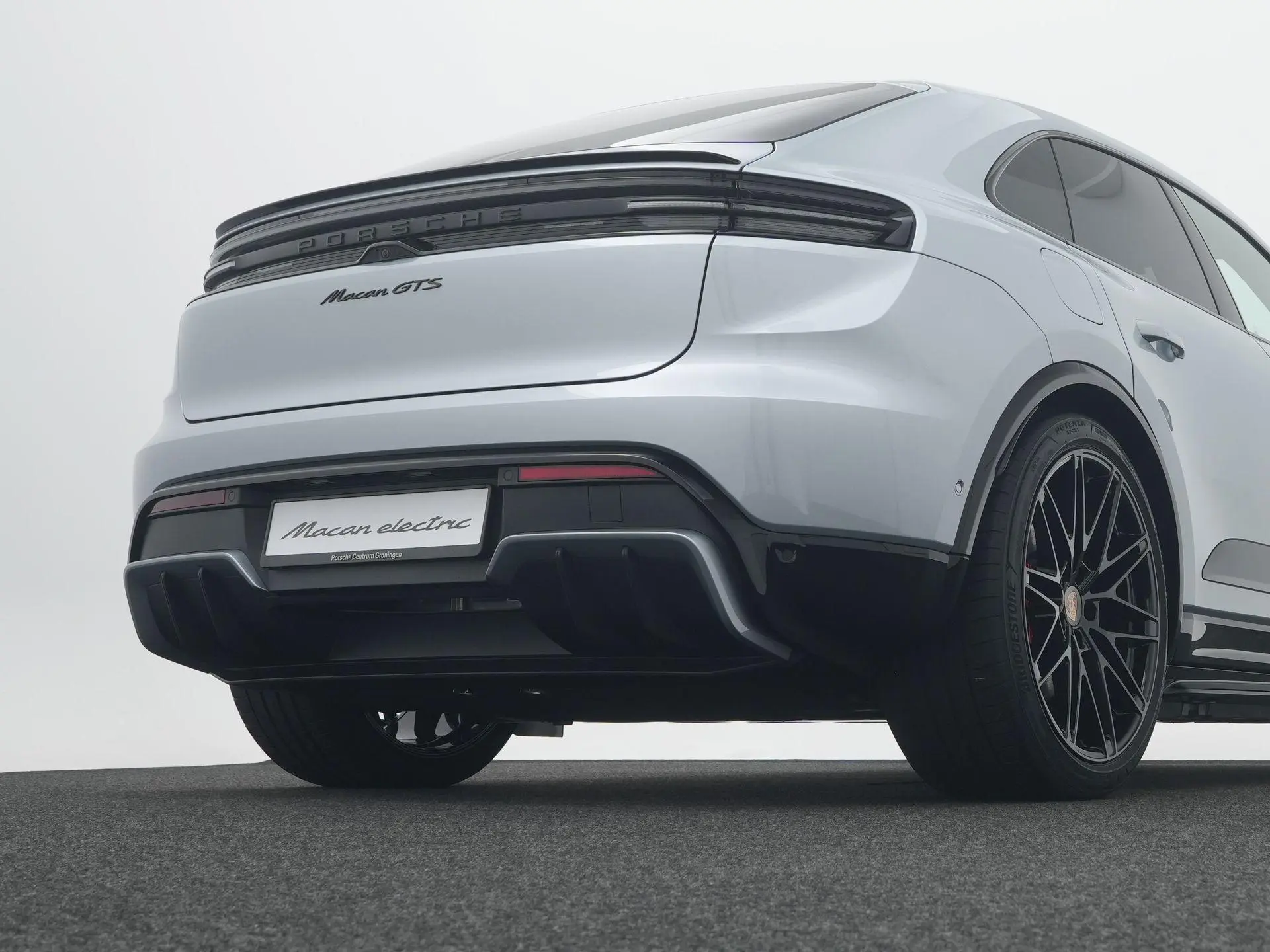 Macan GTS