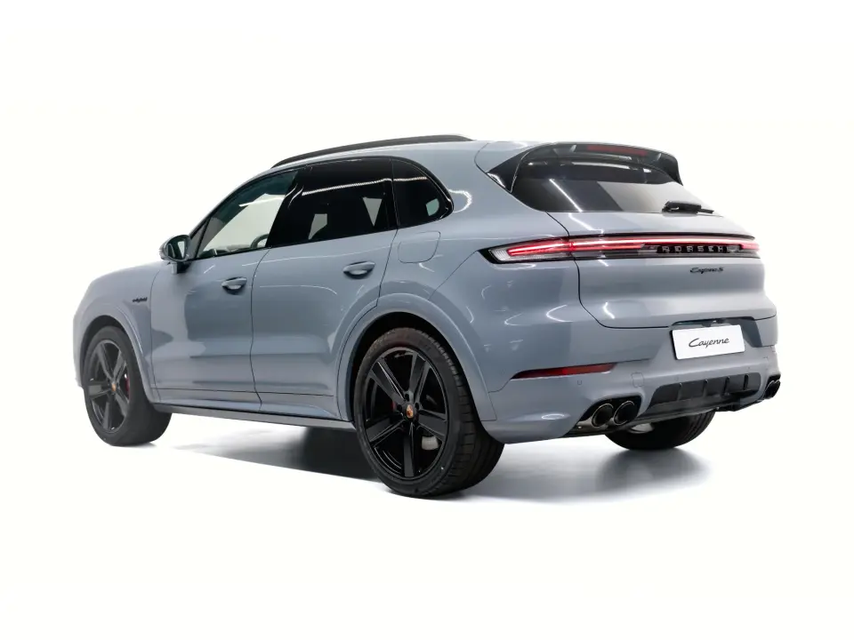 Porsche Cayenne S E-Hybrid Black Edition