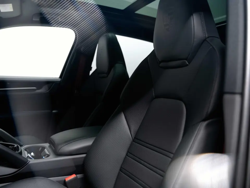Cayenne S E-Hybrid Black Edition