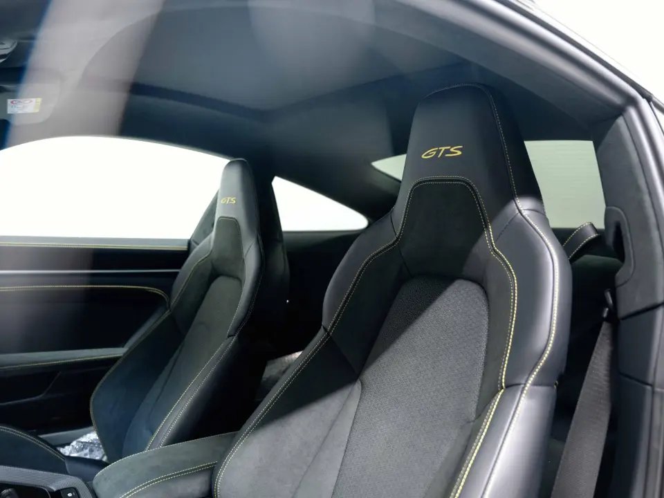911 Carrera 4 GTS