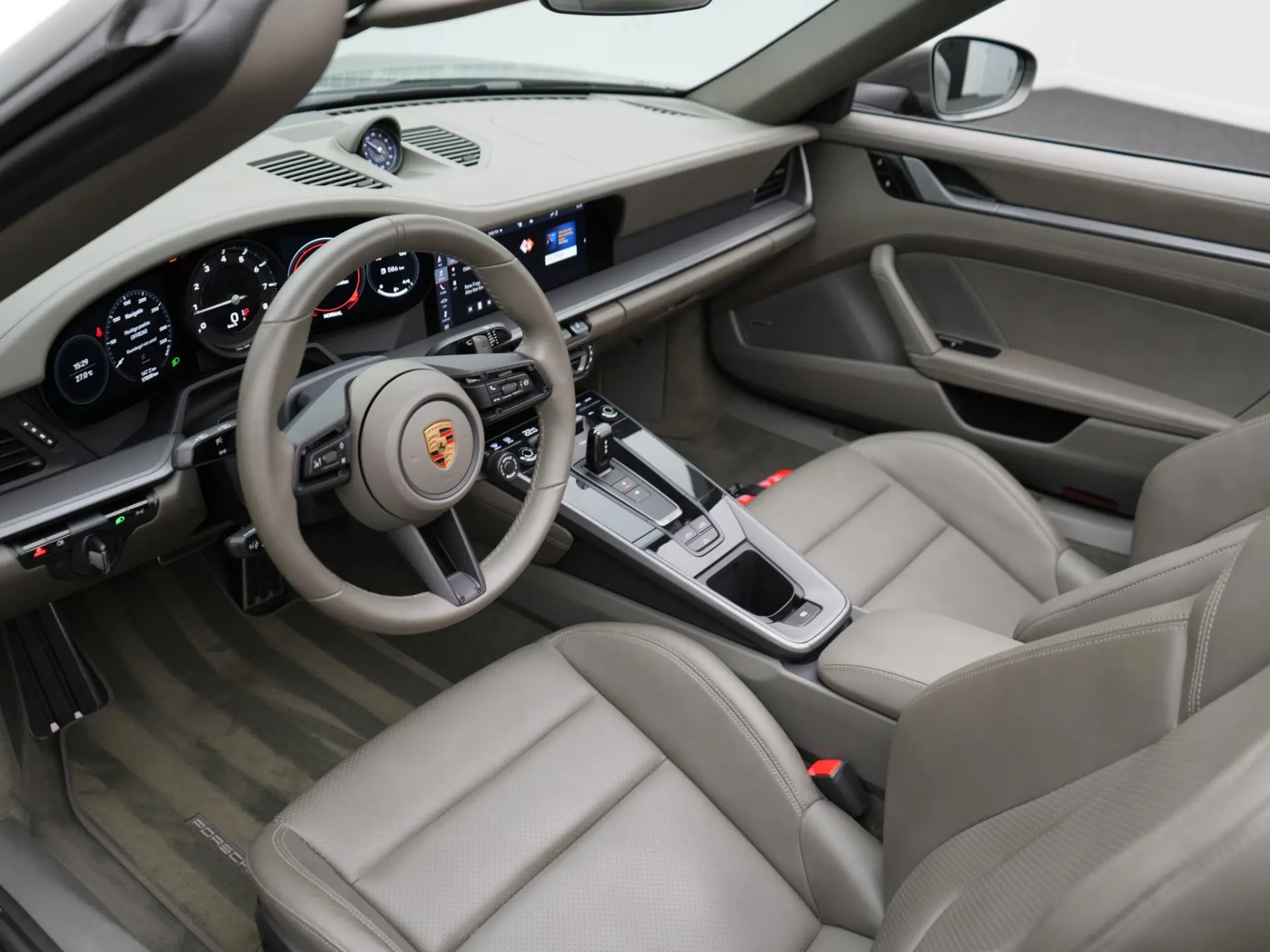 911 Cabrio Carrera 4