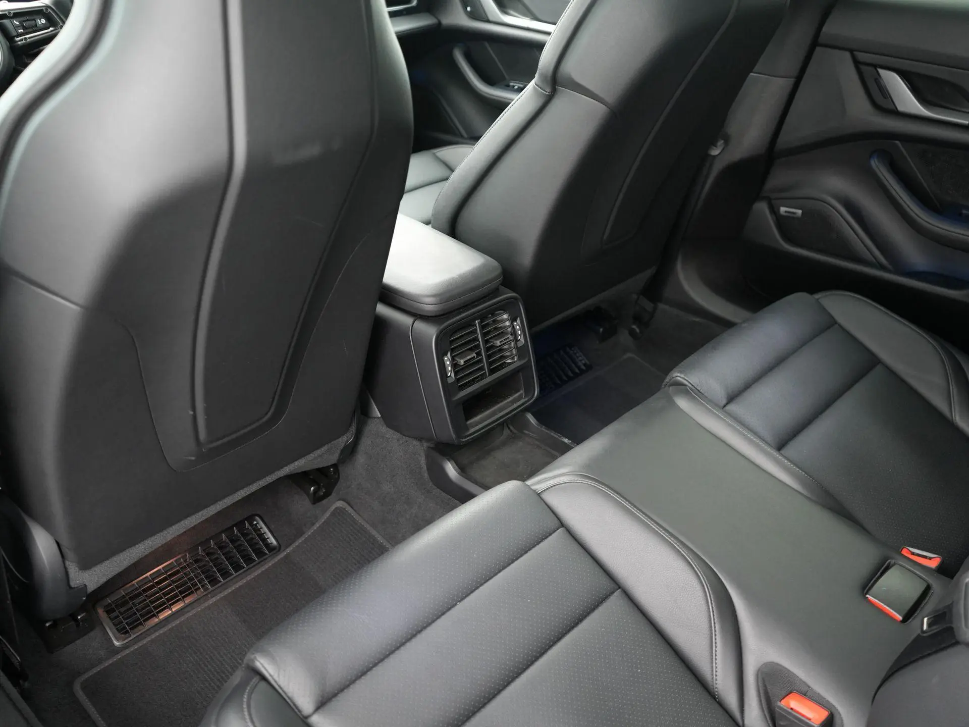 Taycan Sport Turismo Sport Tursimo