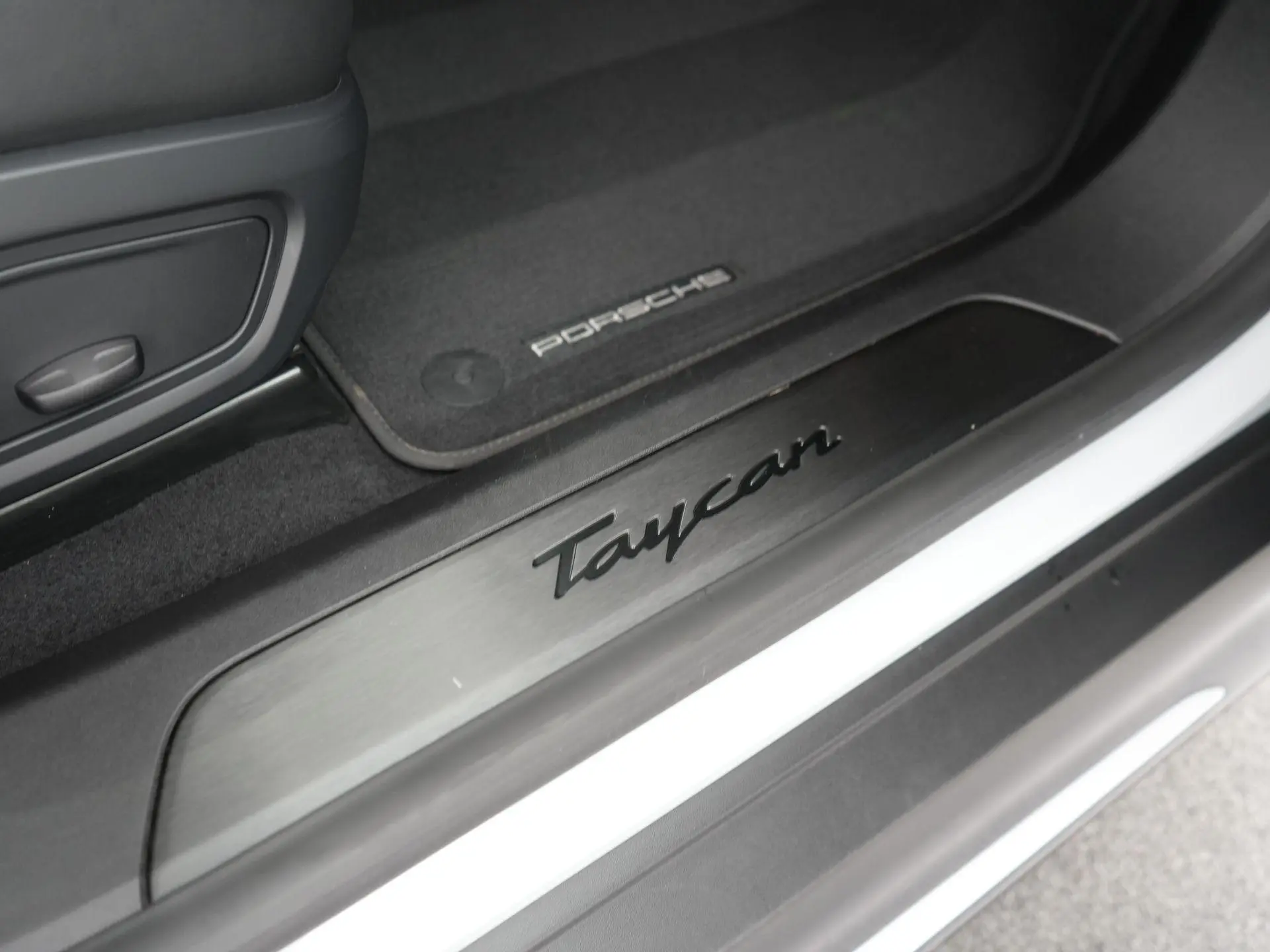 Taycan Sport Turismo Sport Tursimo
