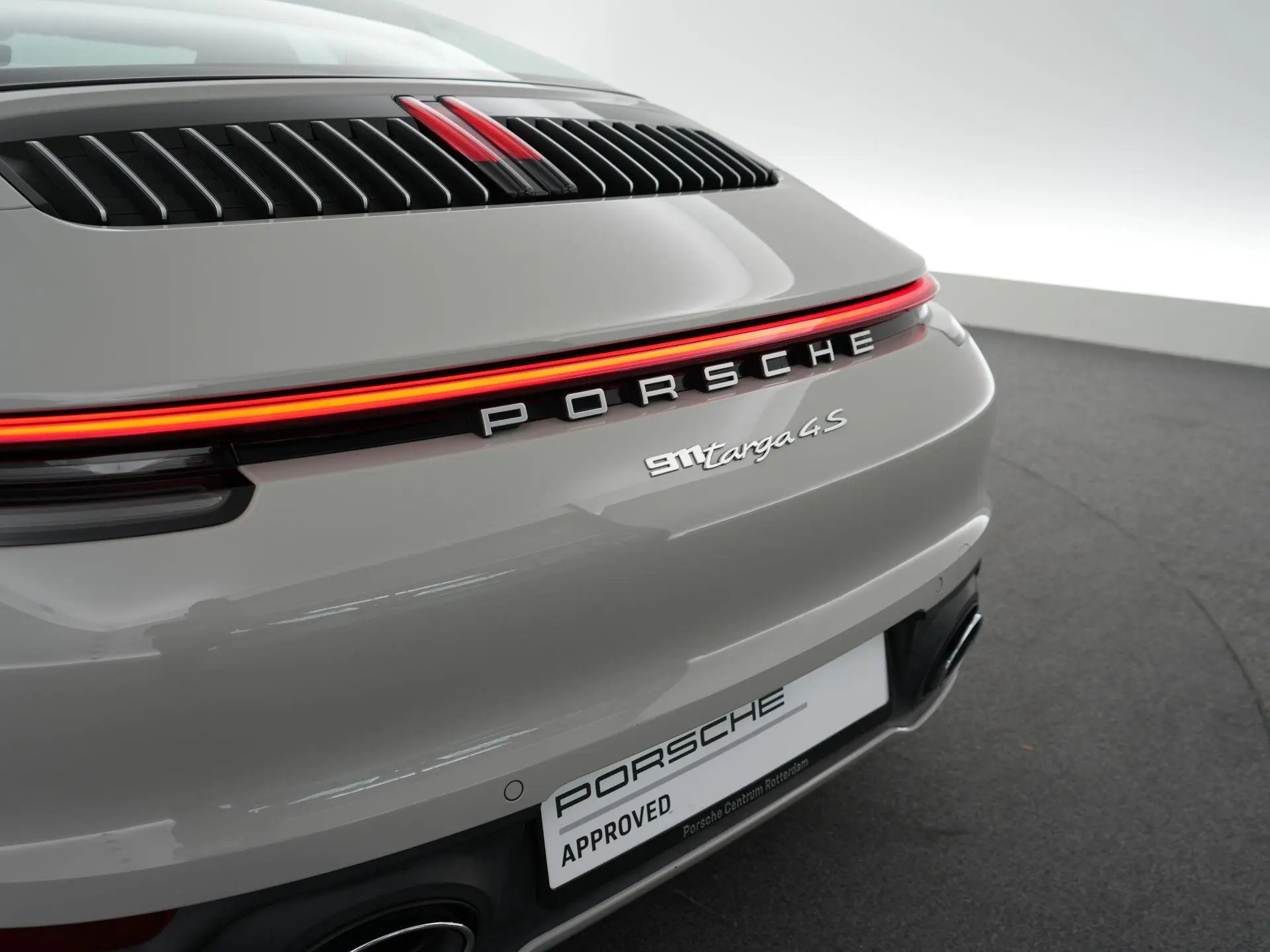 911 3.0 4 S