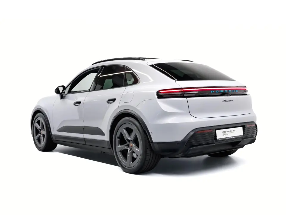 Porsche Macan 4