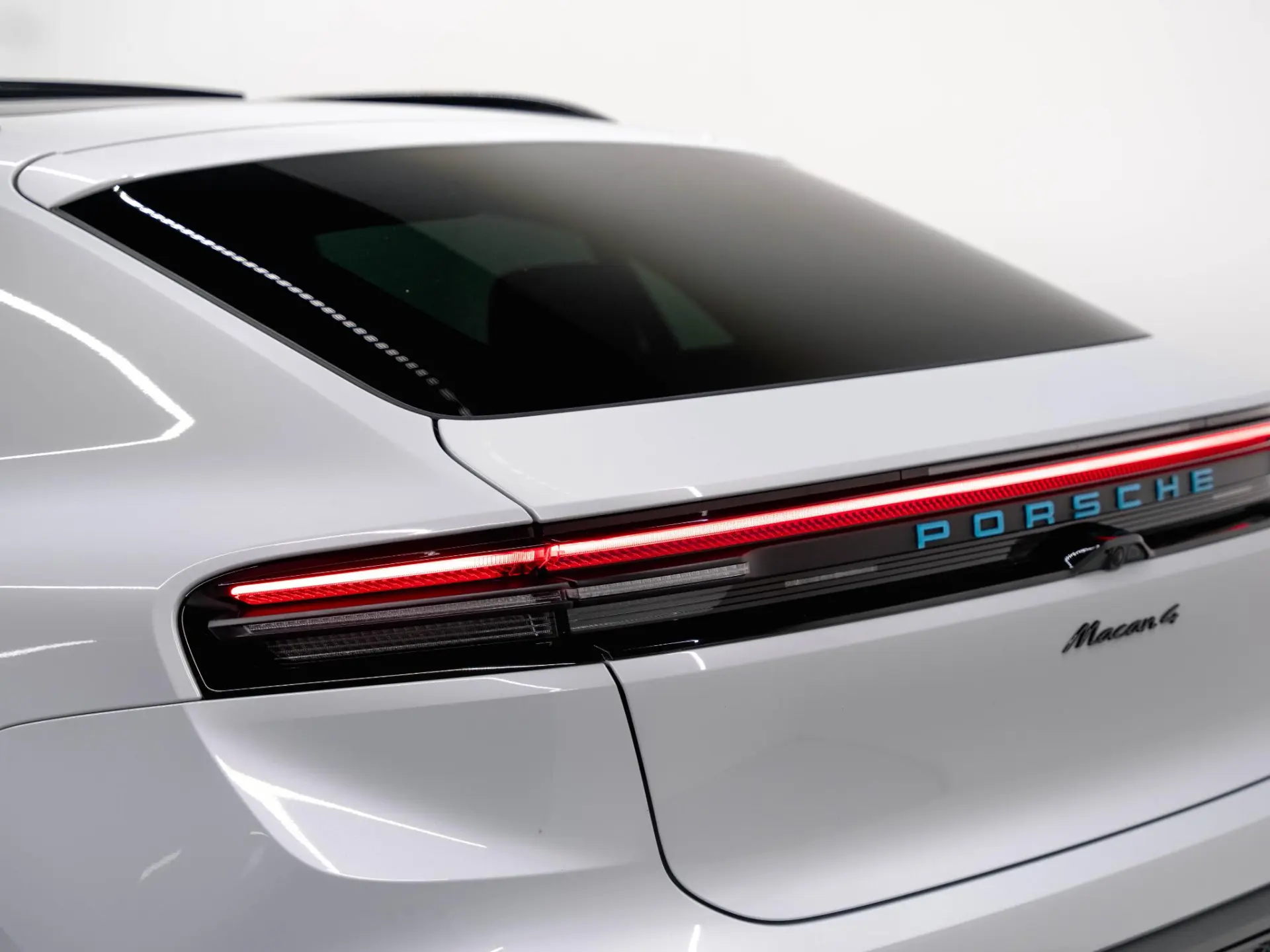 Macan 4