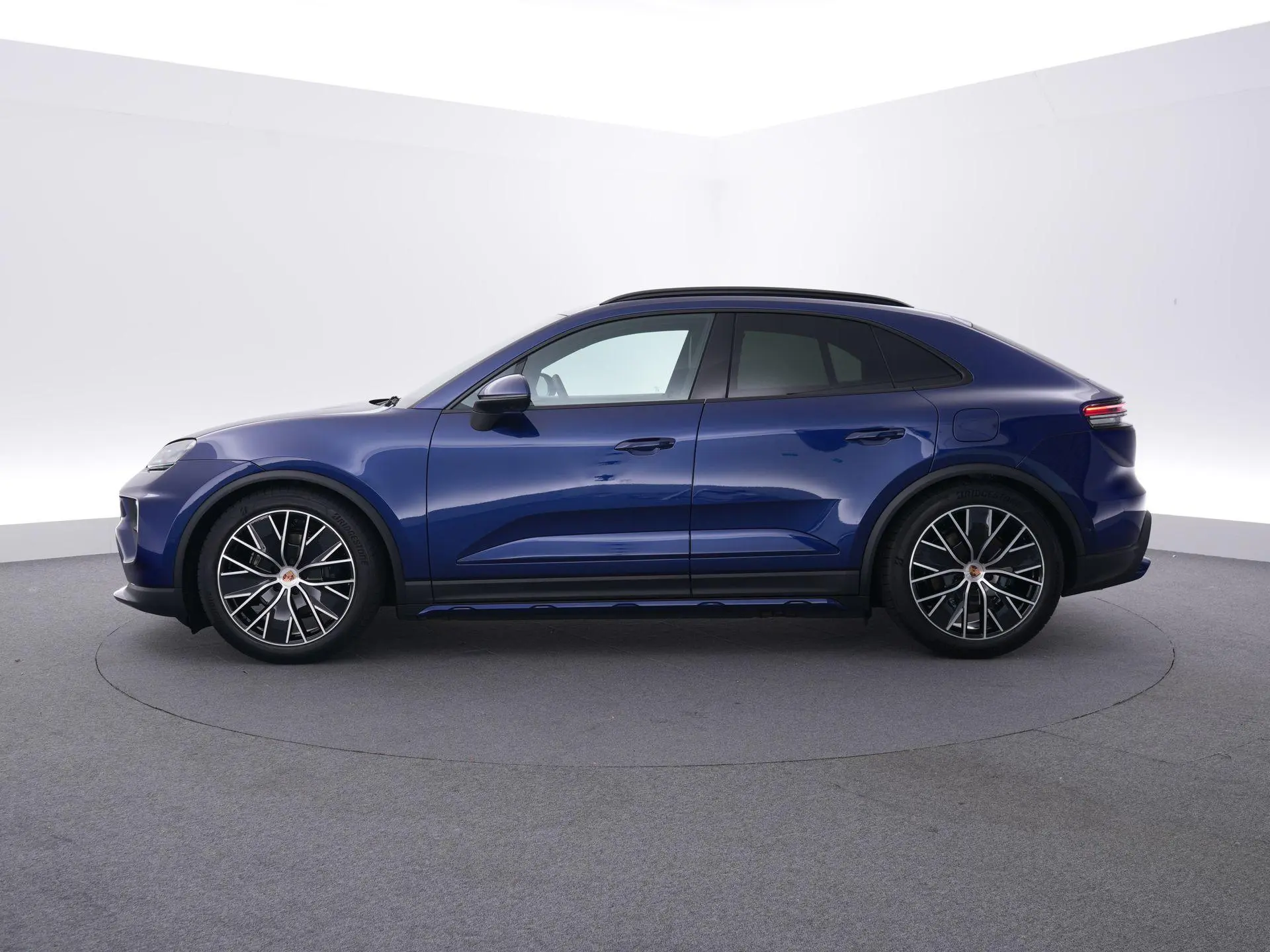Macan 4 100 kWh