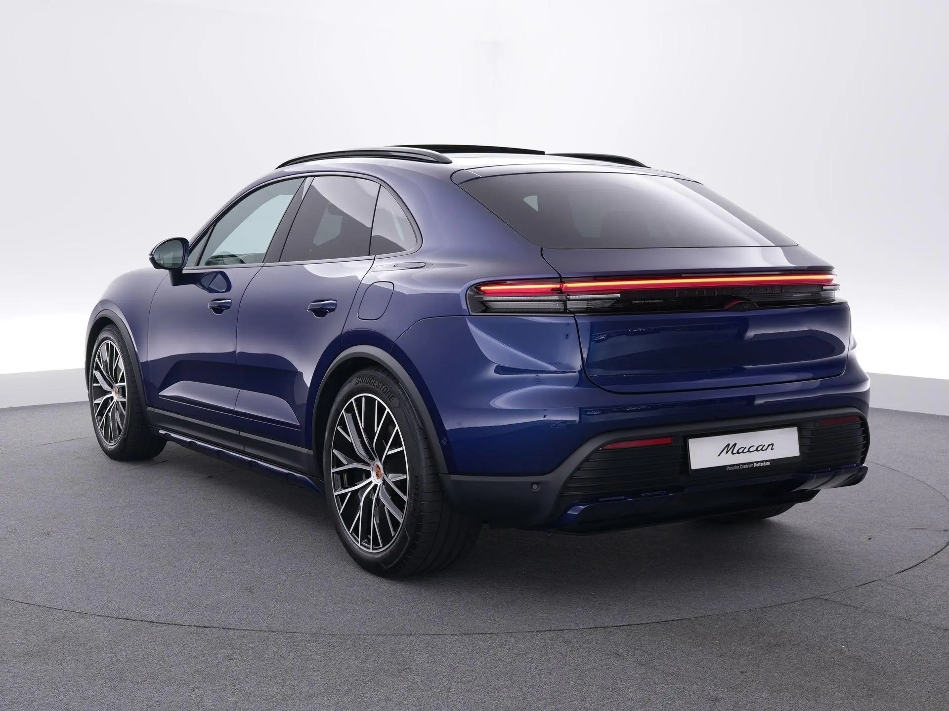 Macan 4 100 kWh