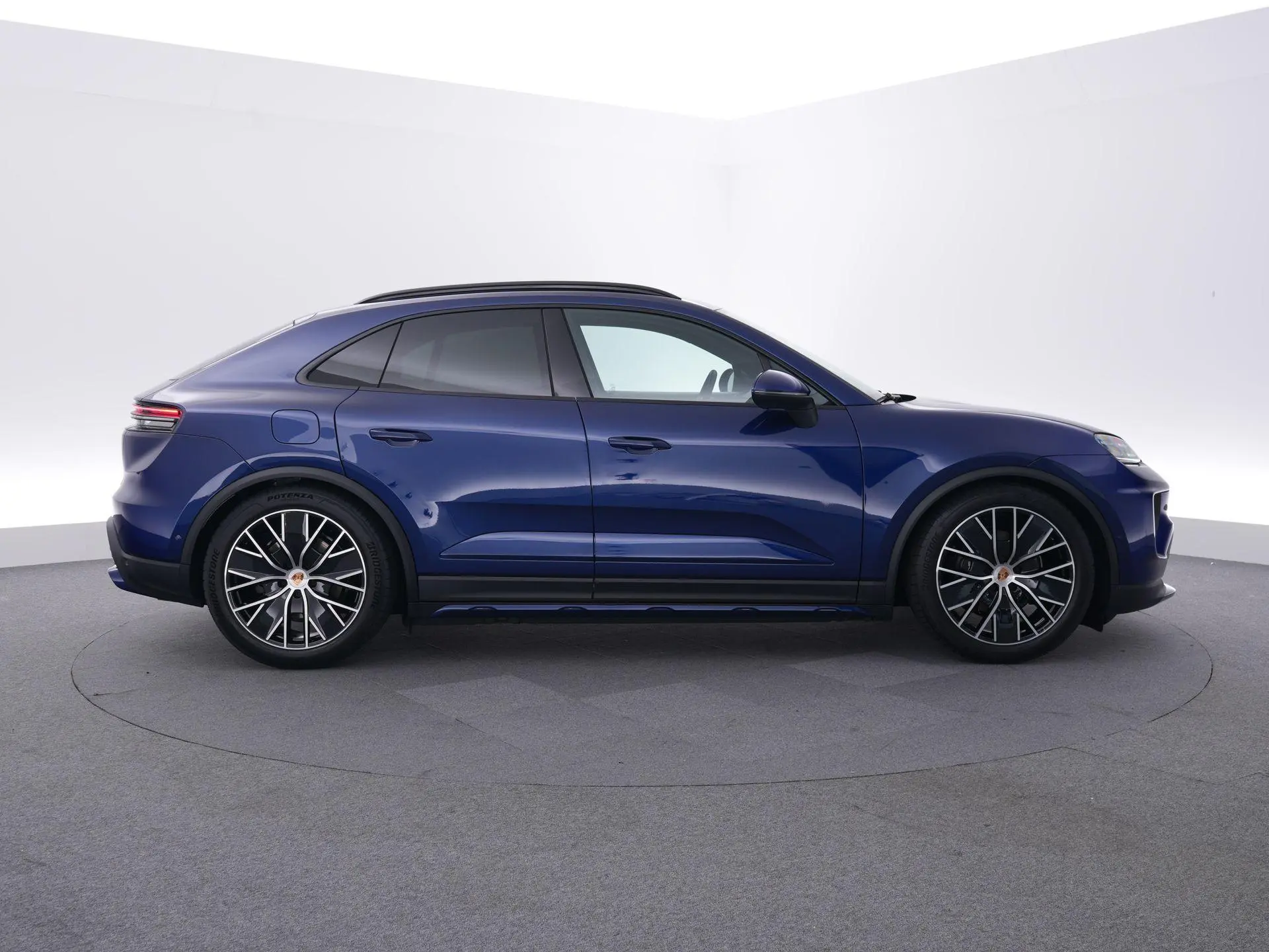 Macan 4 100 kWh