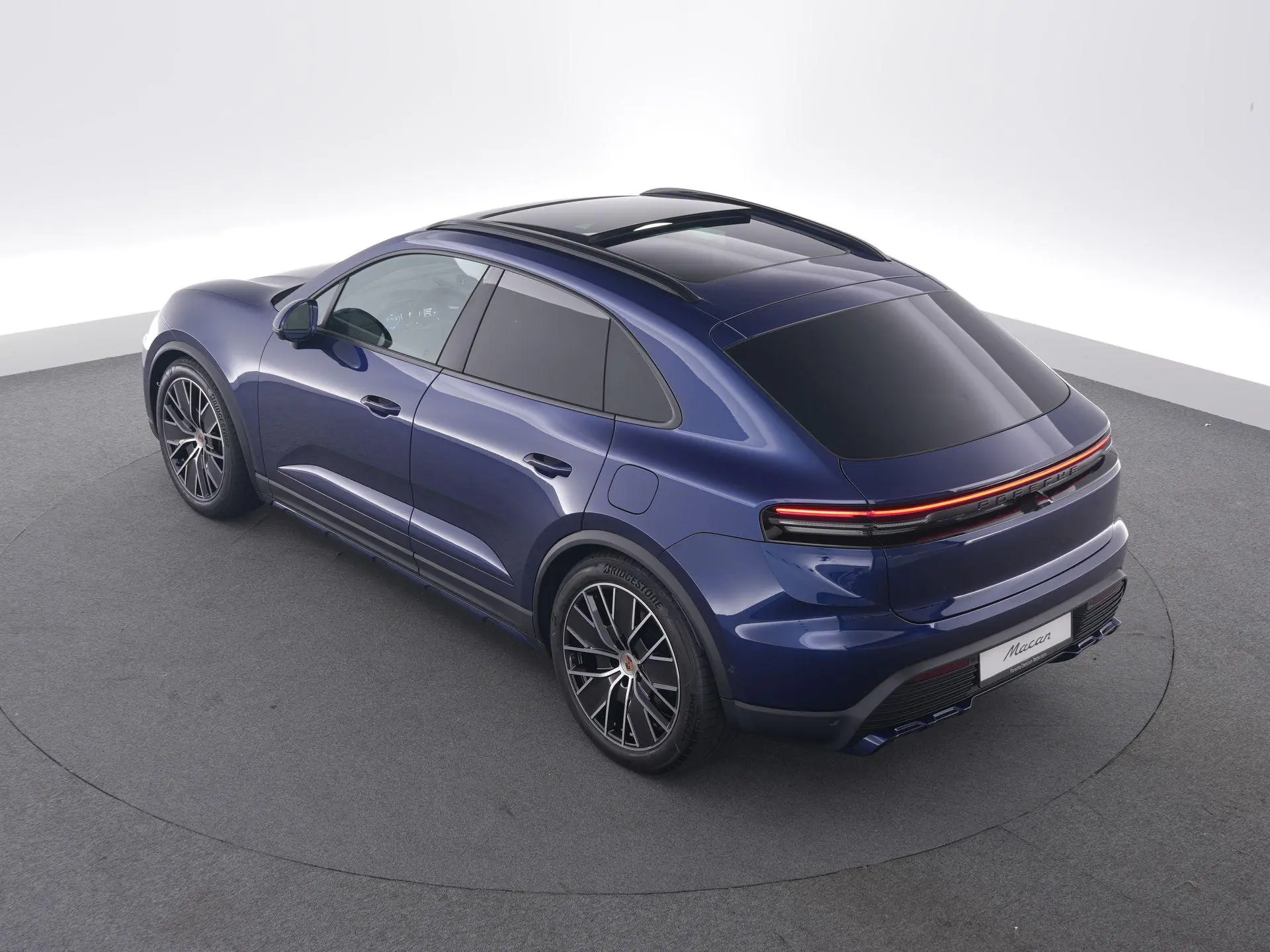 Macan 4 100 kWh