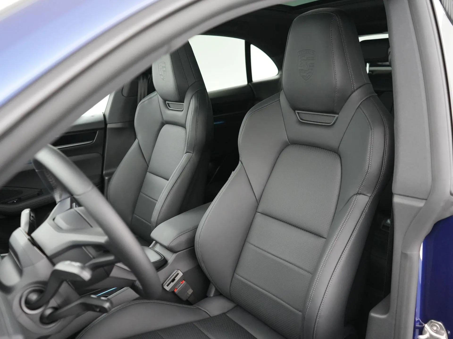 Macan 4 100 kWh