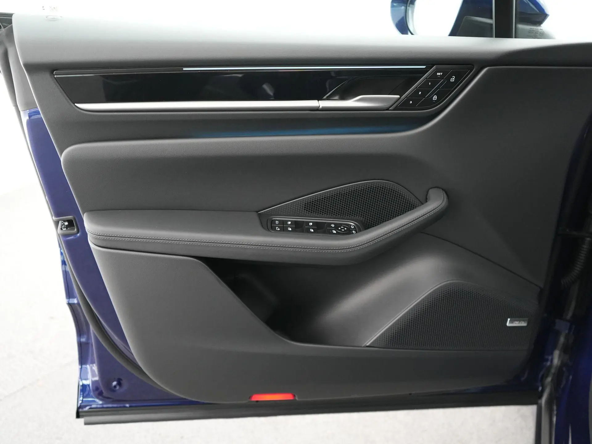Macan 4 100 kWh