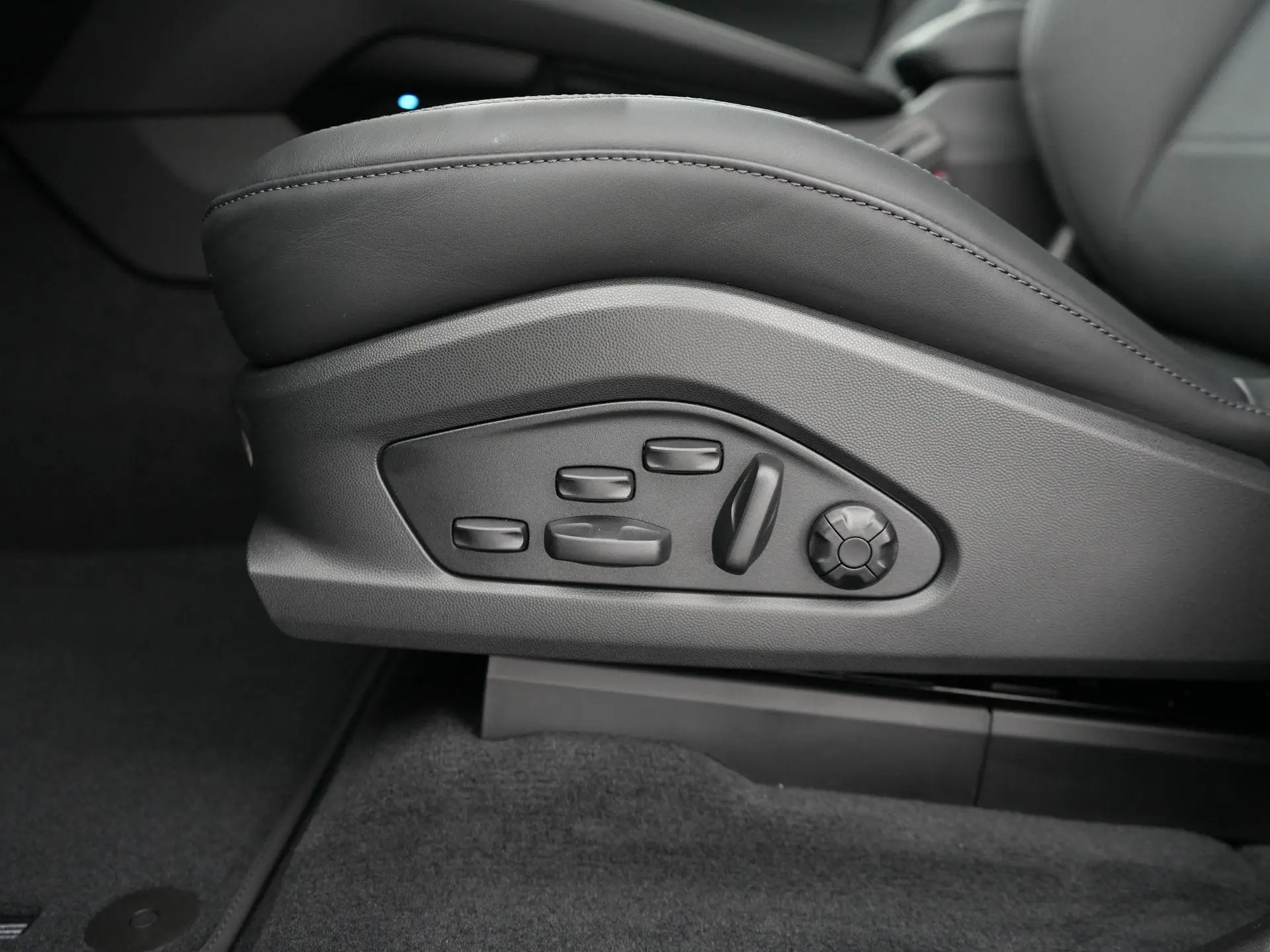 Macan 4 100 kWh