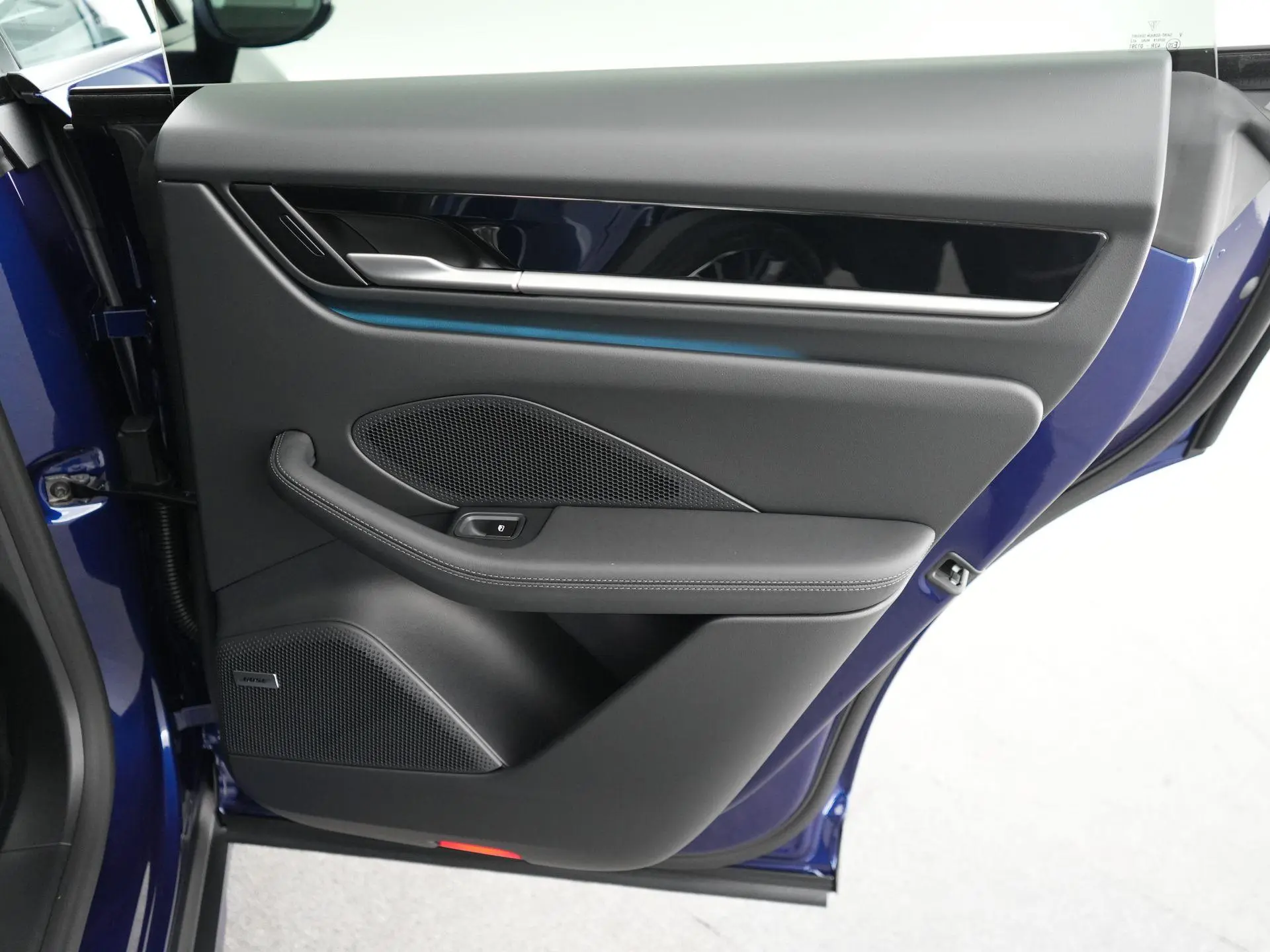 Macan 4 100 kWh