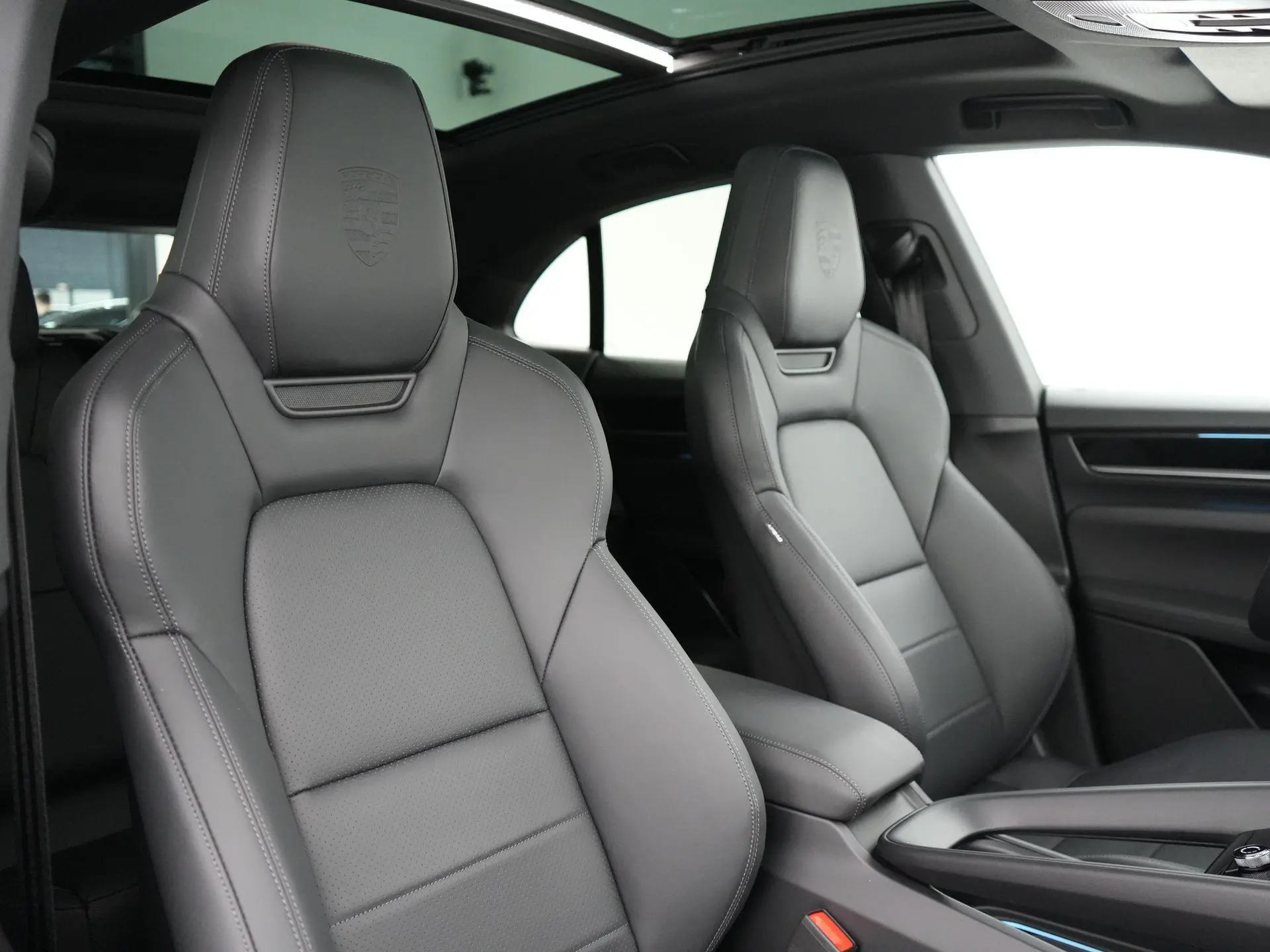 Macan 4 100 kWh
