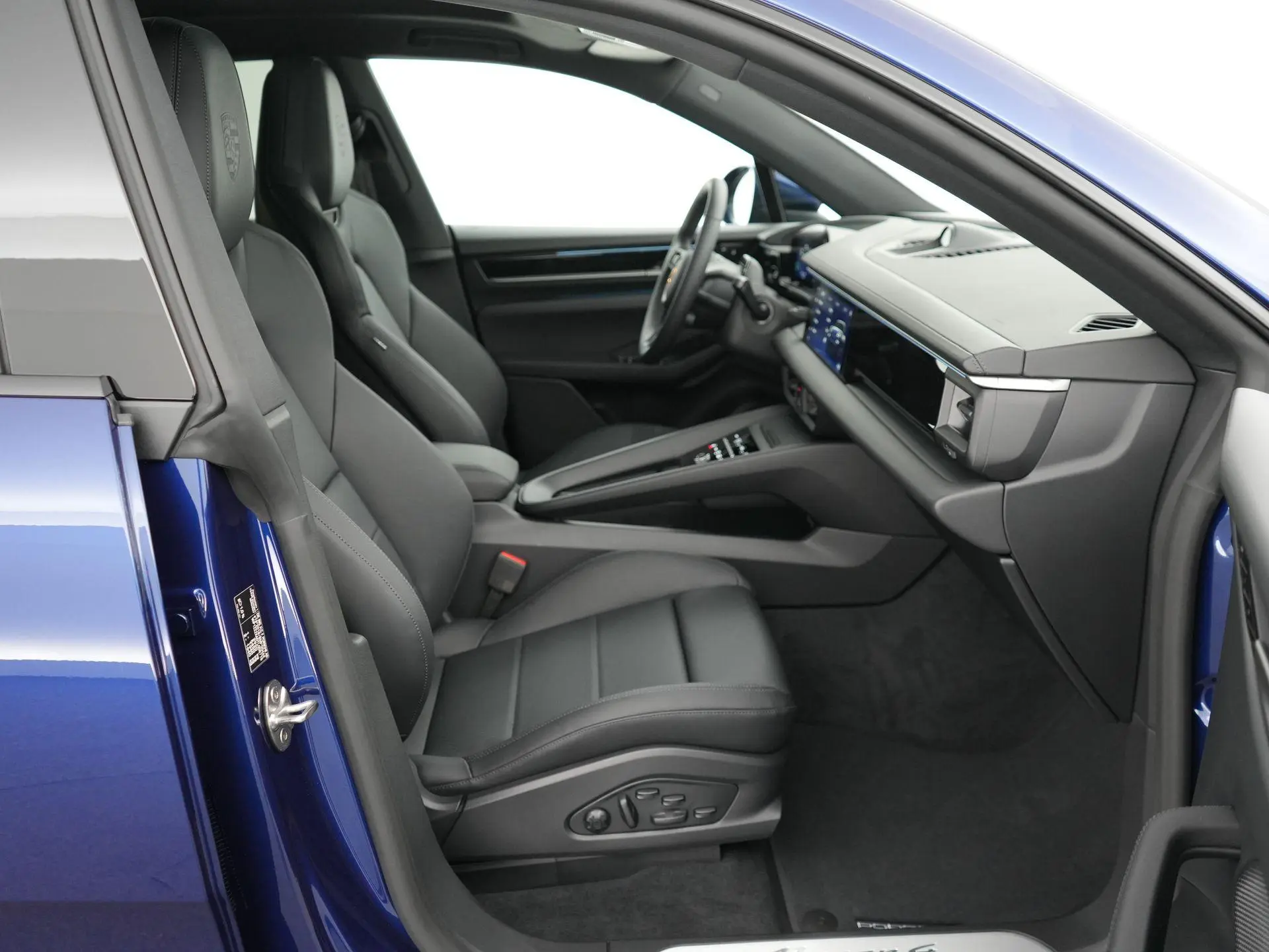 Macan 4 100 kWh