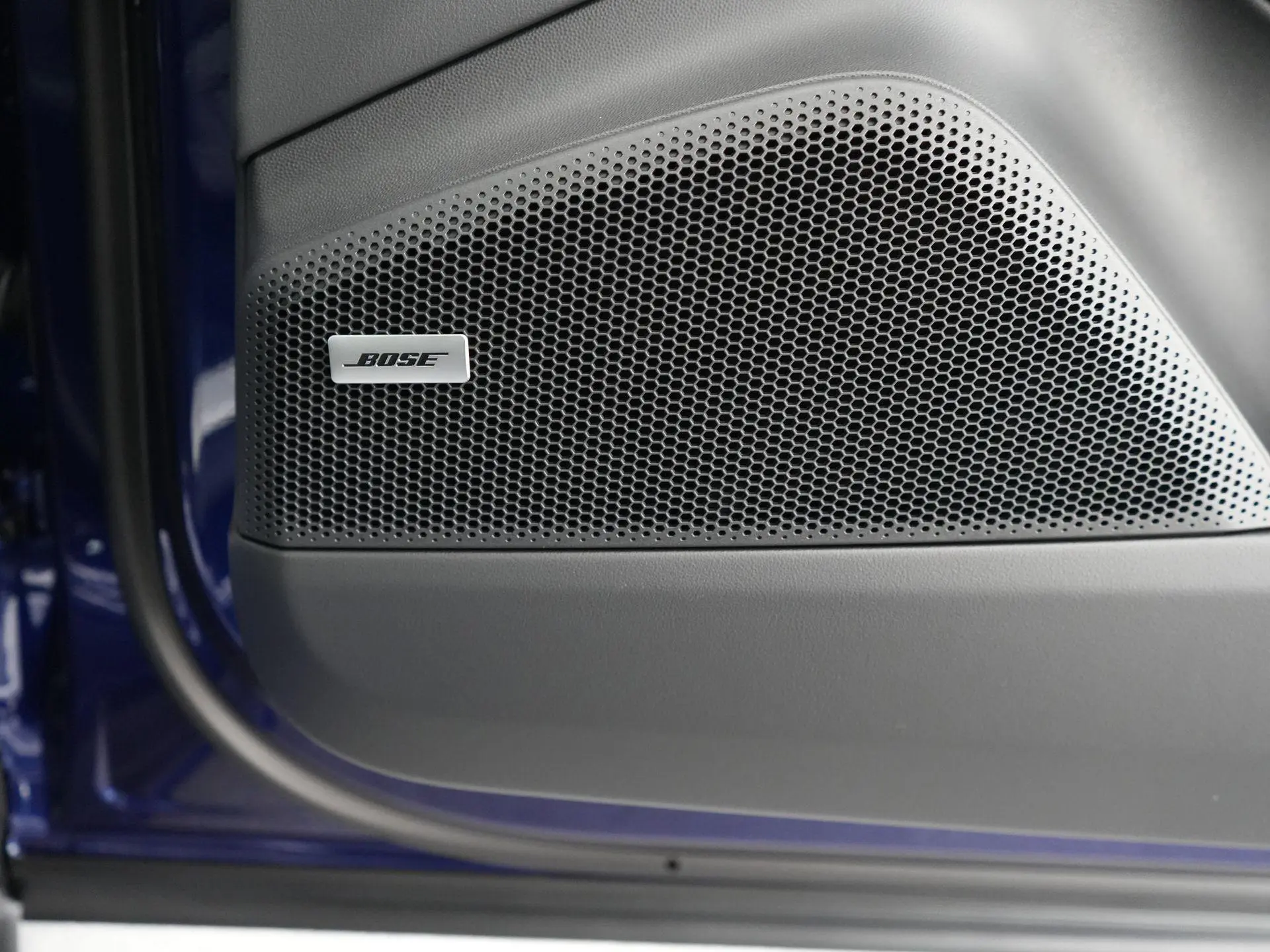 Macan 4 100 kWh