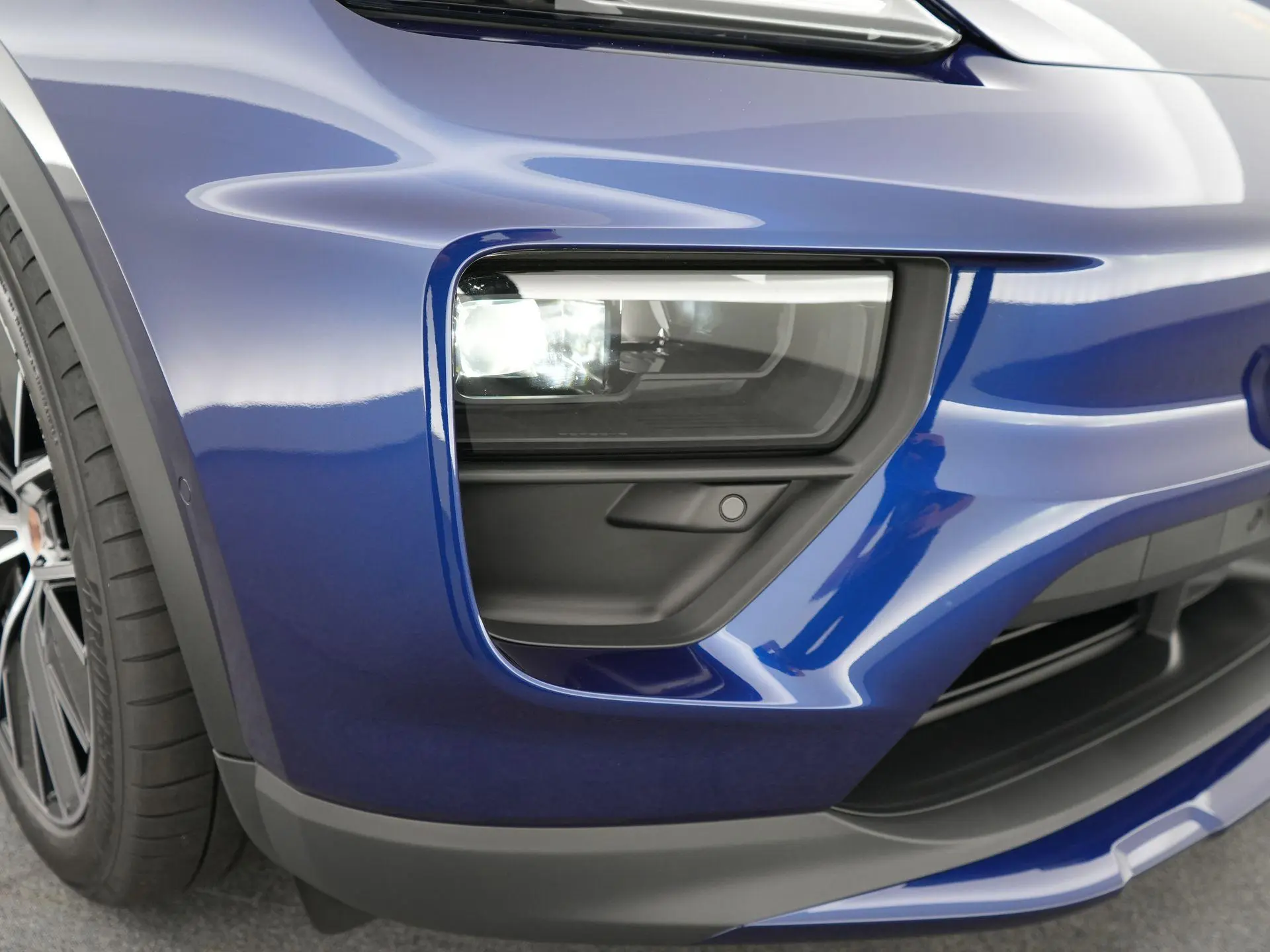 Macan 4 100 kWh