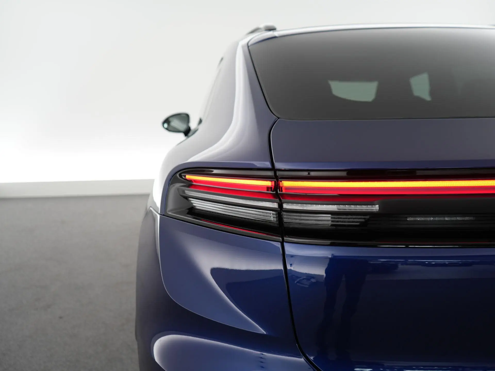 Macan 4 100 kWh