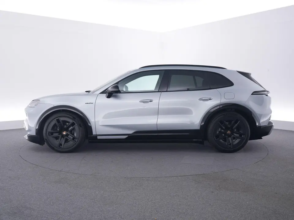 Cayenne Electric 113 kWh