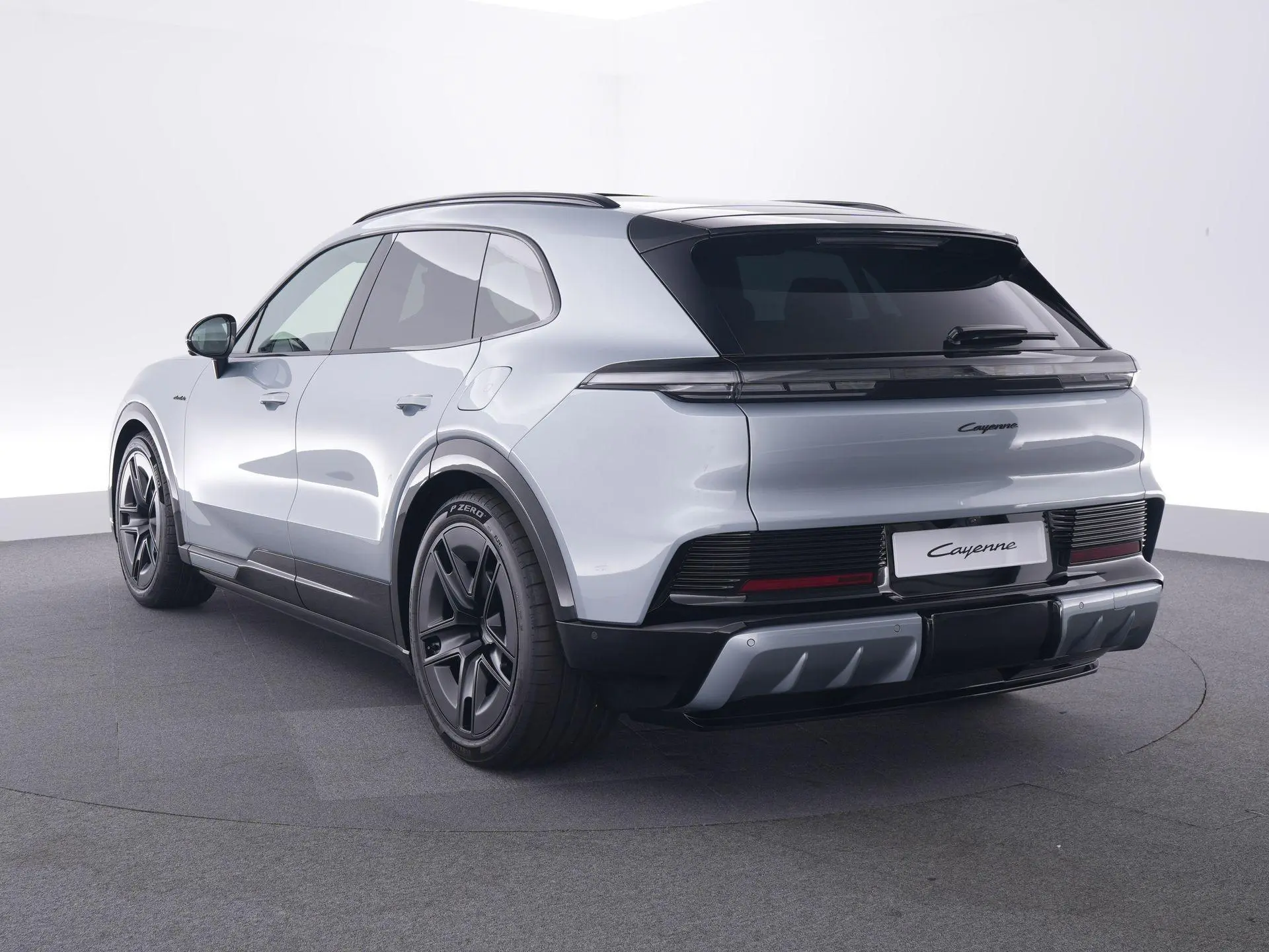 Cayenne Electric 113 kWh