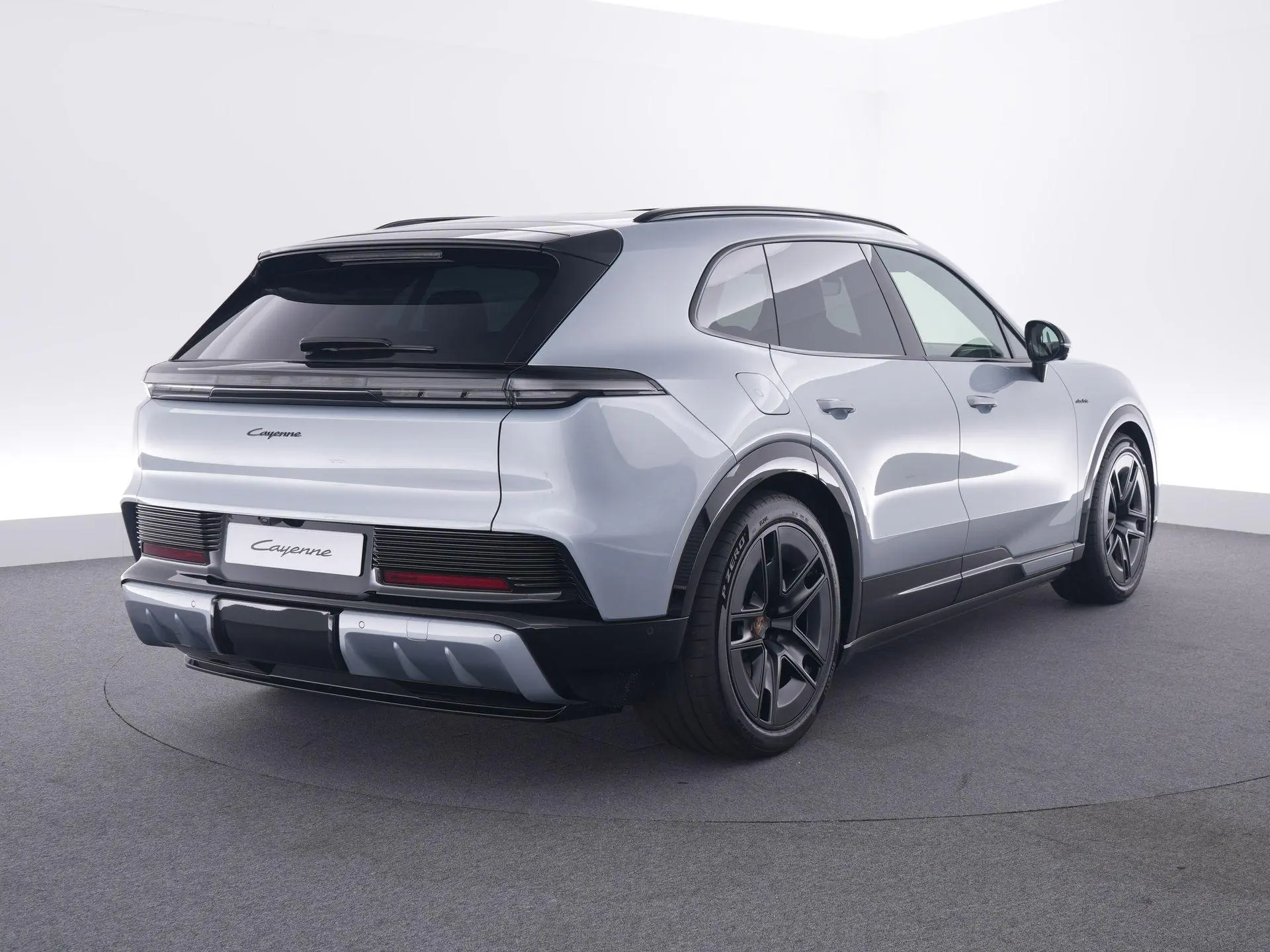 Cayenne Electric 113 kWh
