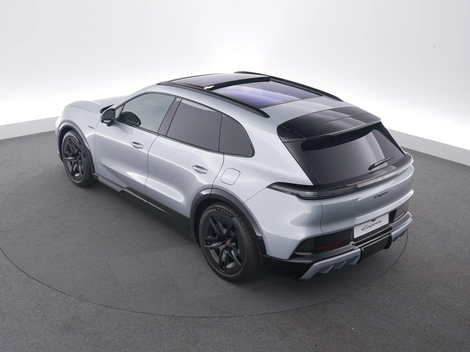 Cayenne Electric 113 kWh