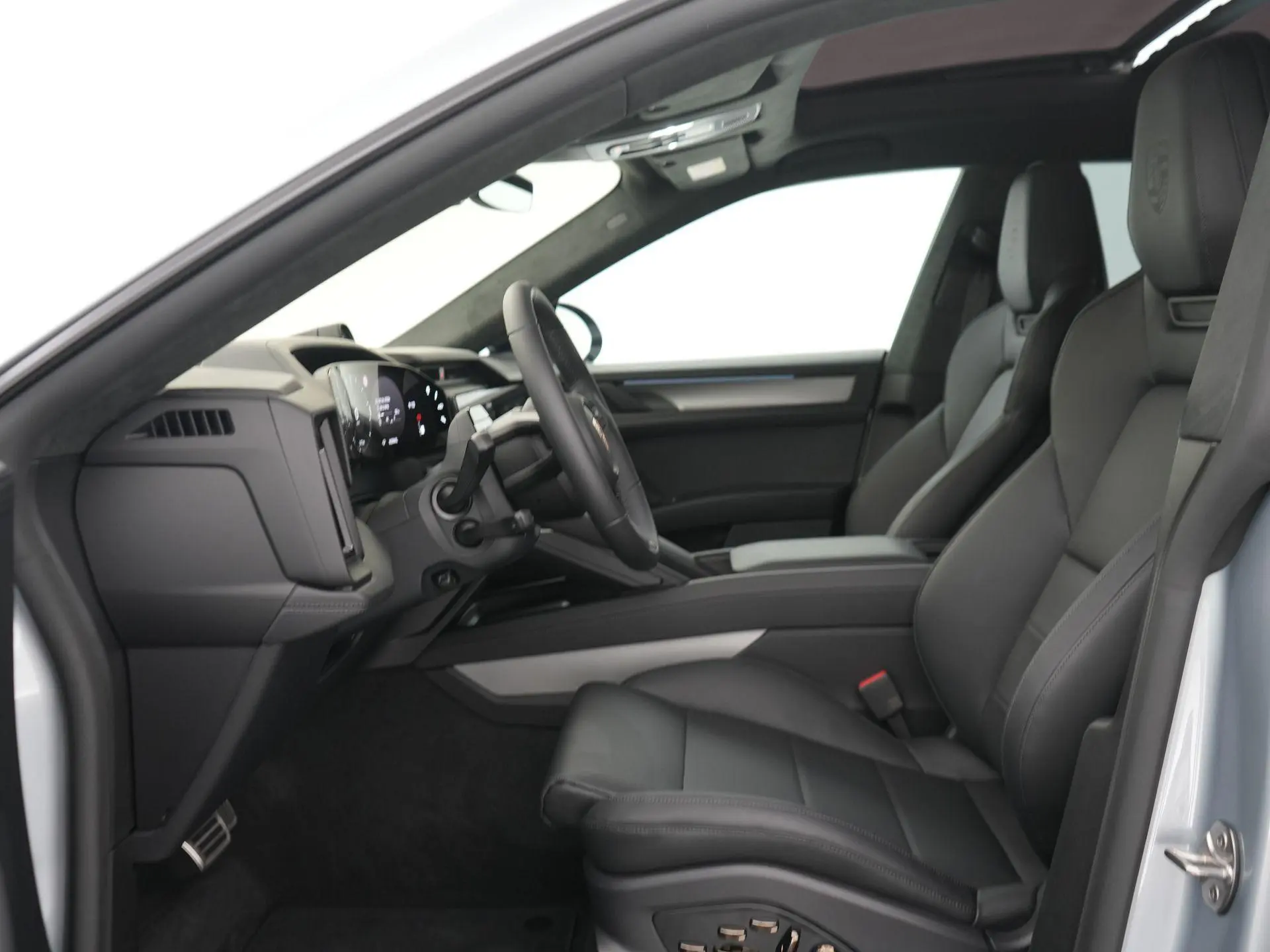 Cayenne Electric 113 kWh