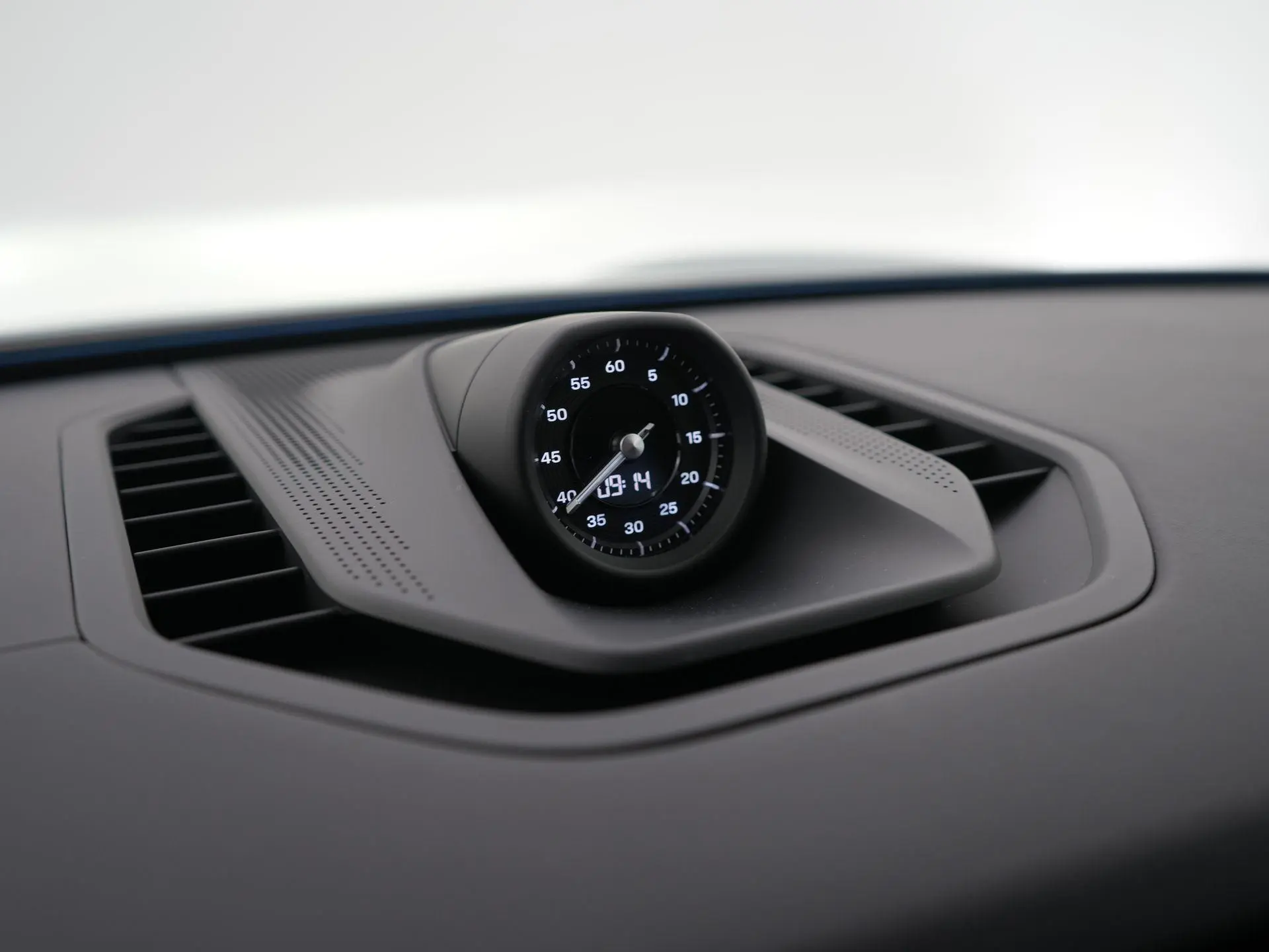 Cayenne Electric 113 kWh