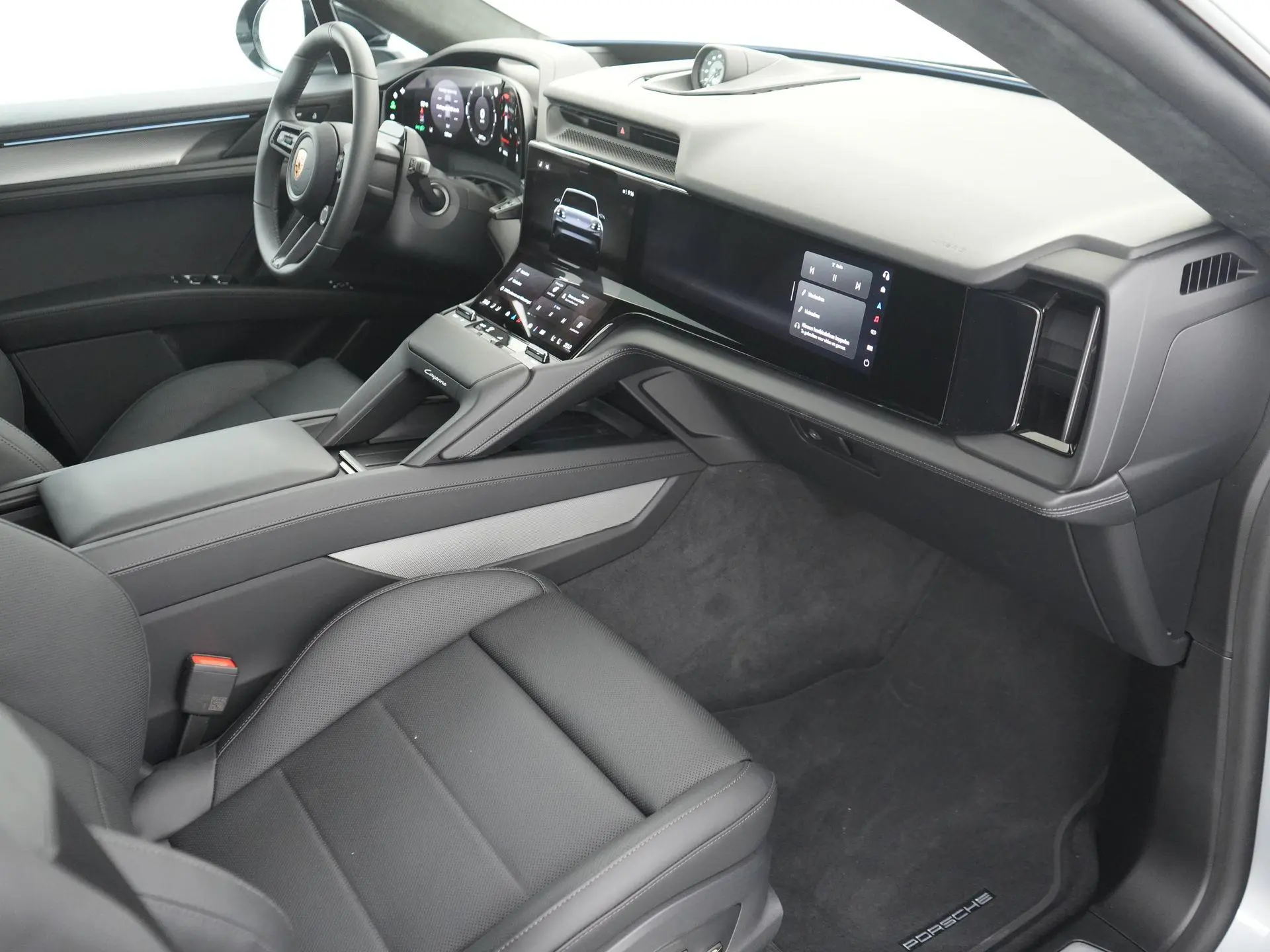 Cayenne Electric 113 kWh