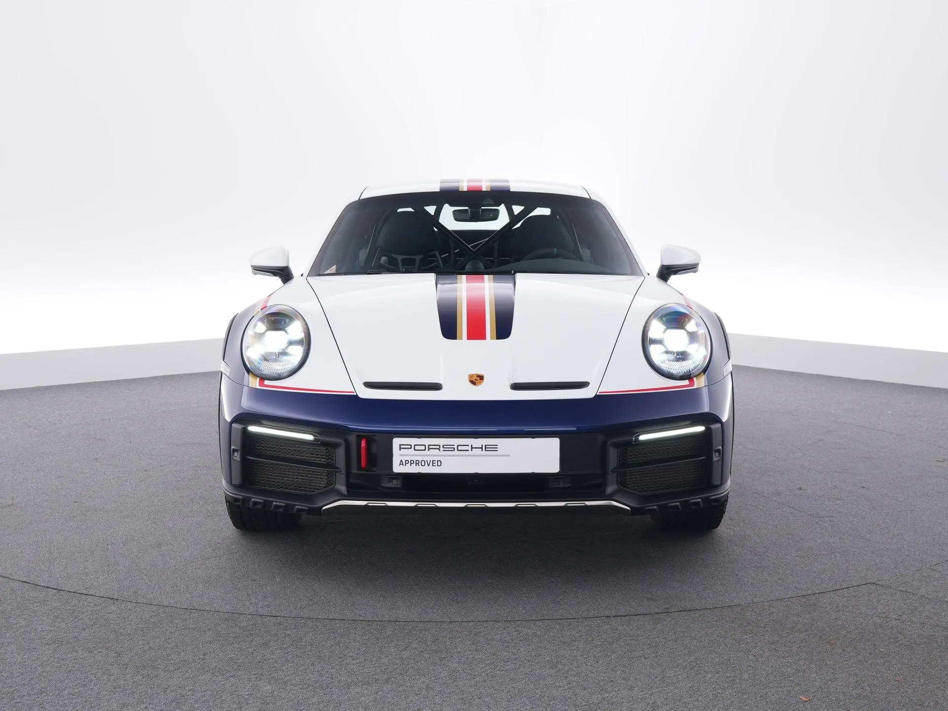 911 Dakar
