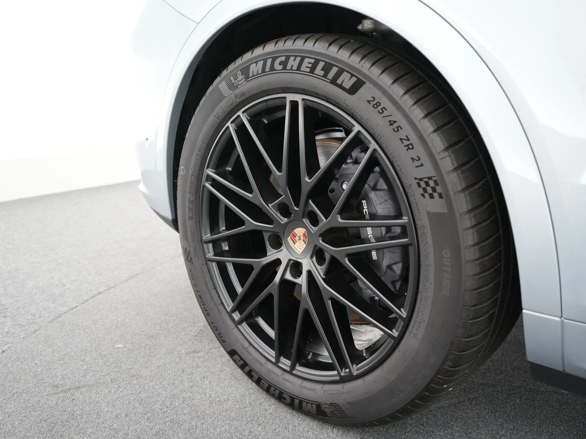 Cayenne 3.0 E-Hybrid Black Edition