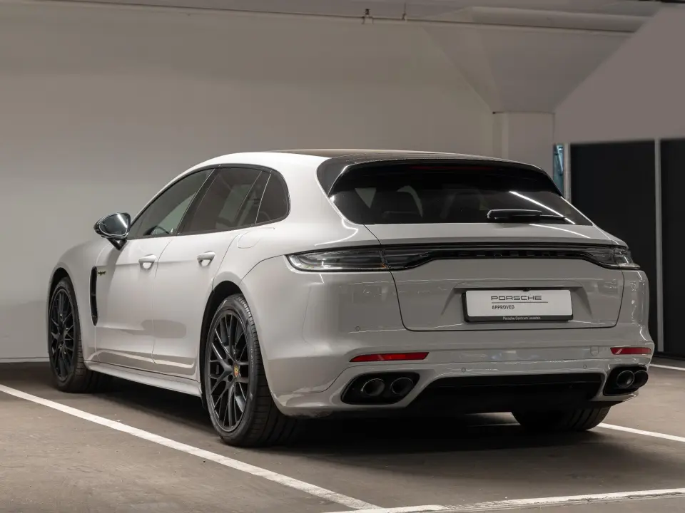 Panamera Sport Turismo 4 E-Hybrid