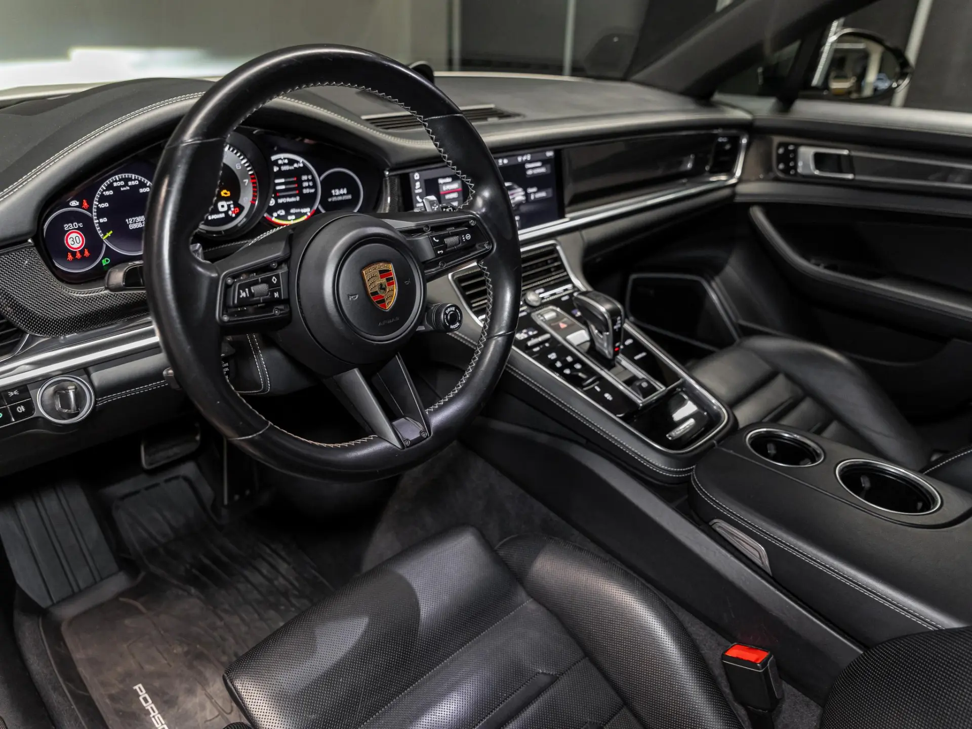 Panamera Sport Turismo 4 E-Hybrid