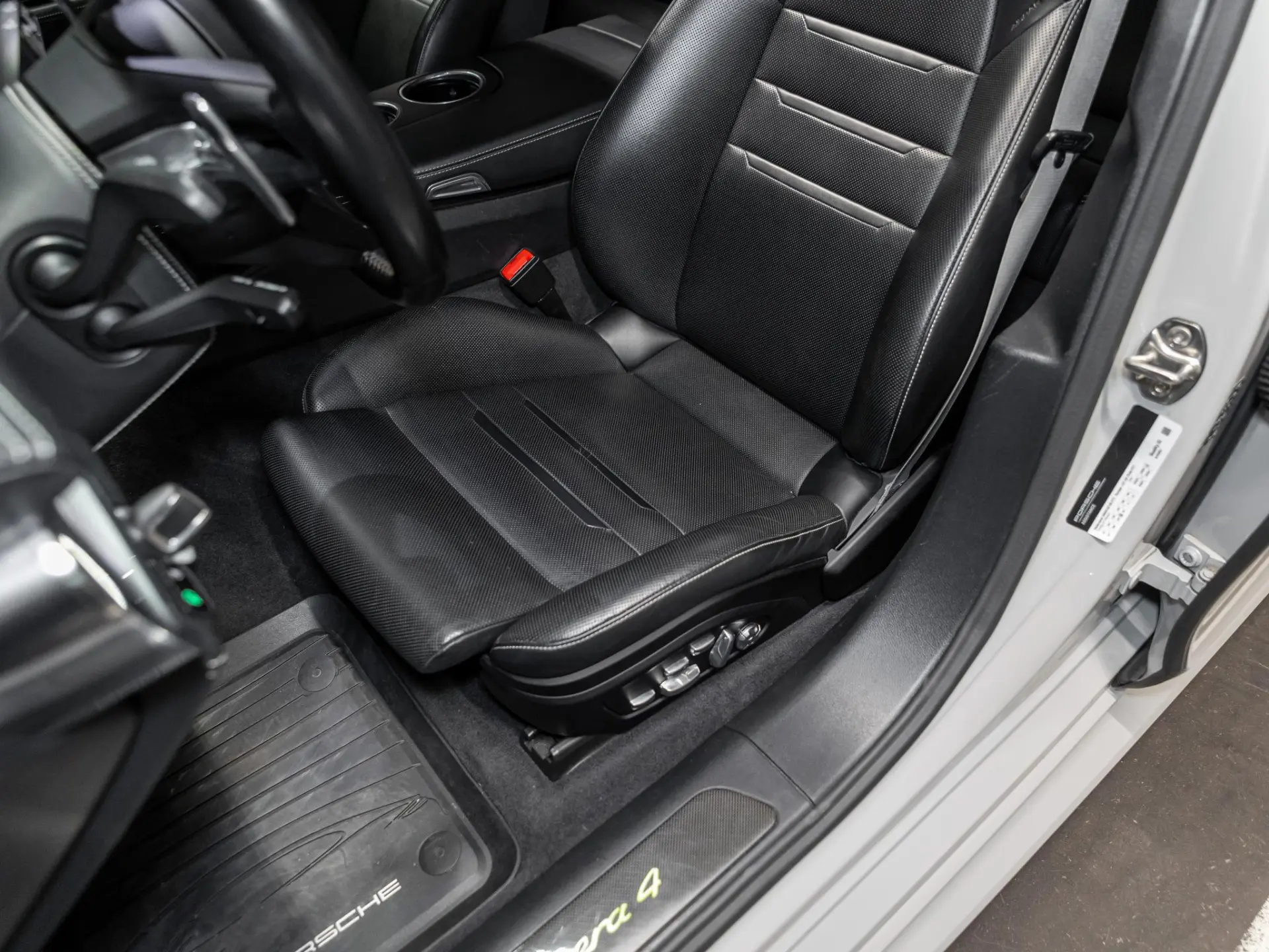 Panamera Sport Turismo 4 E-Hybrid