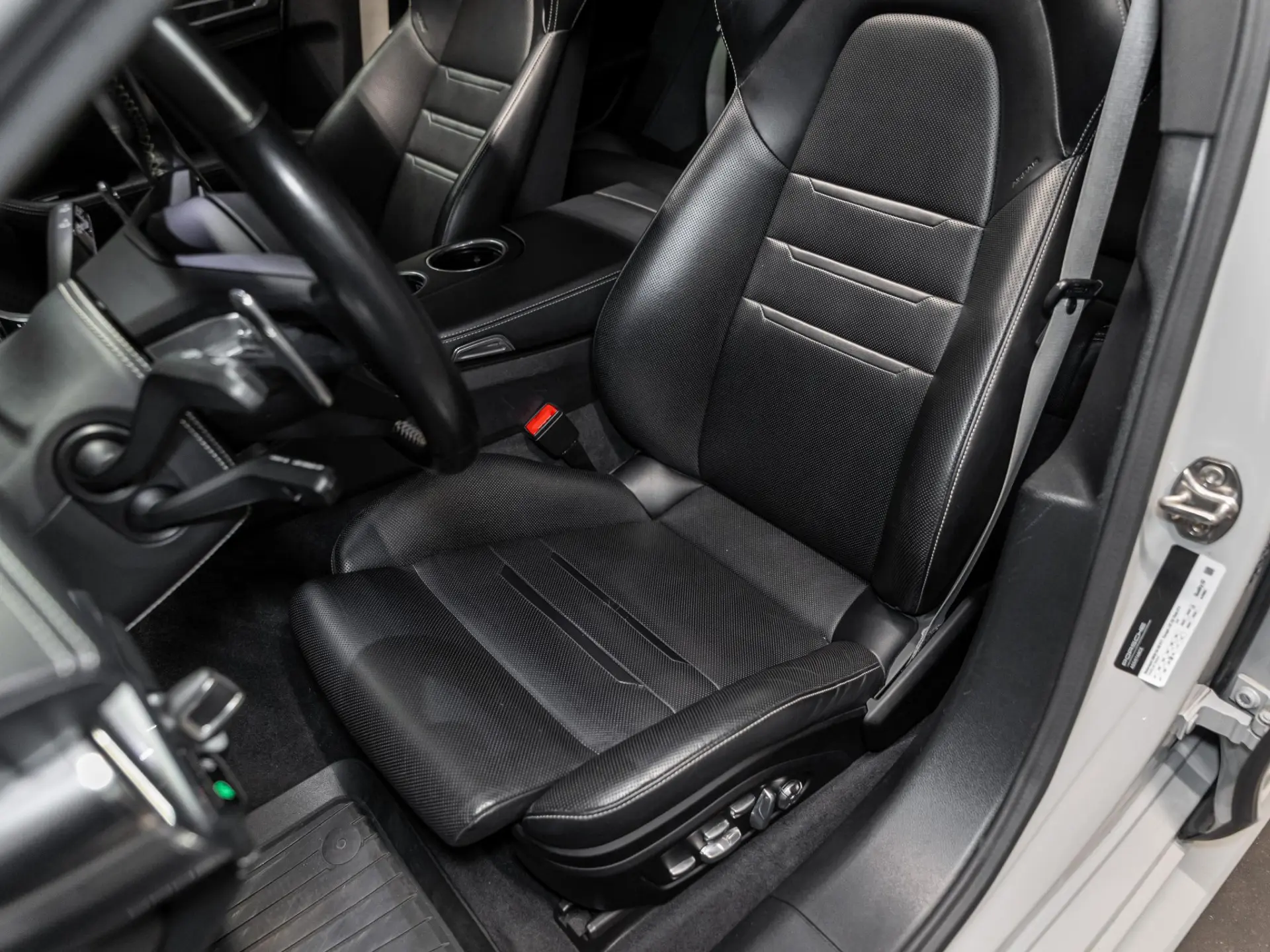 Panamera Sport Turismo 4 E-Hybrid