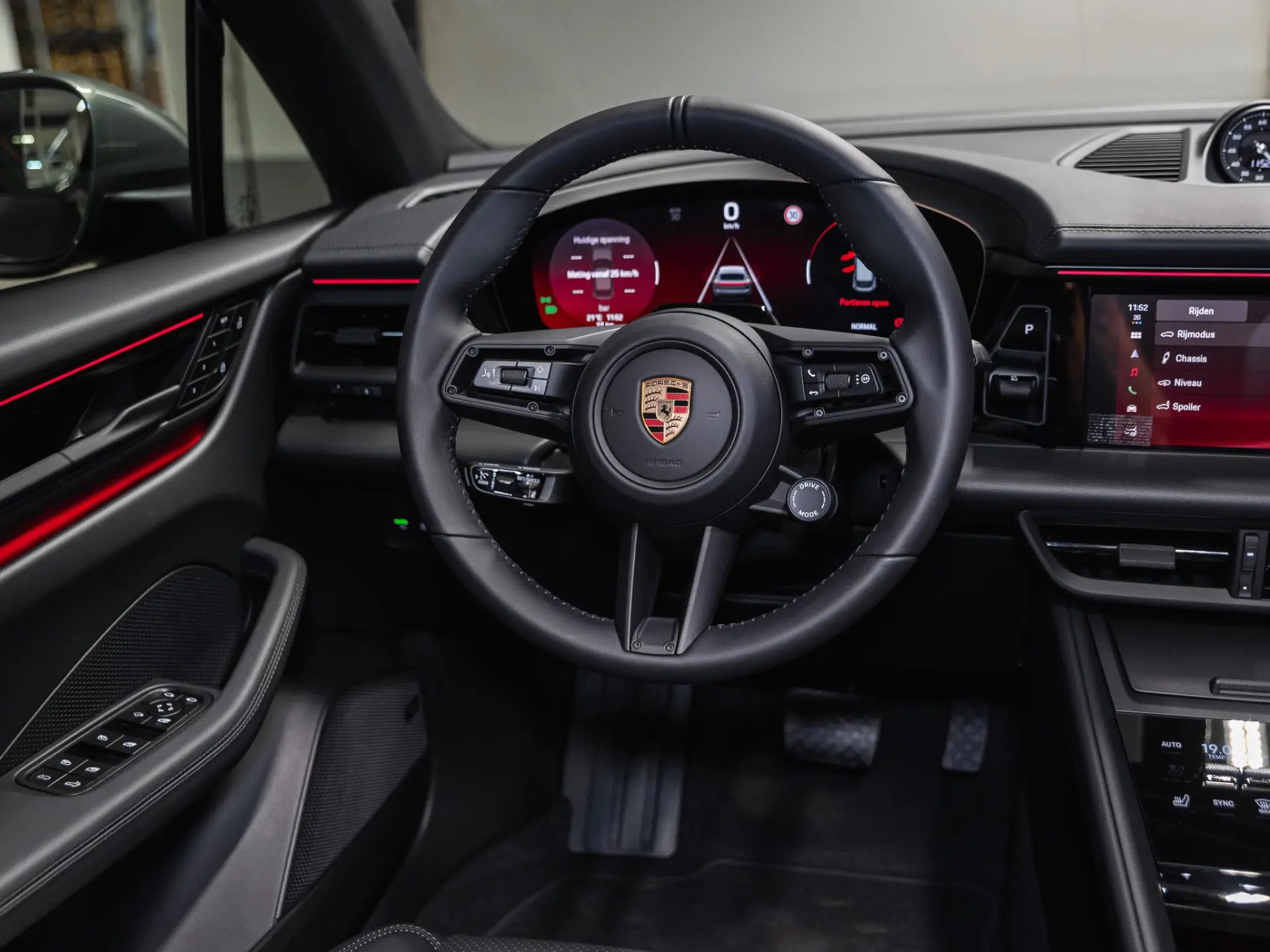 Macan 4 100 kWh