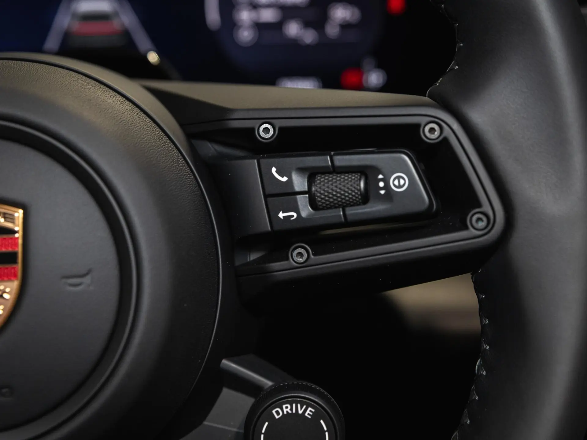 Macan 4 100 kWh