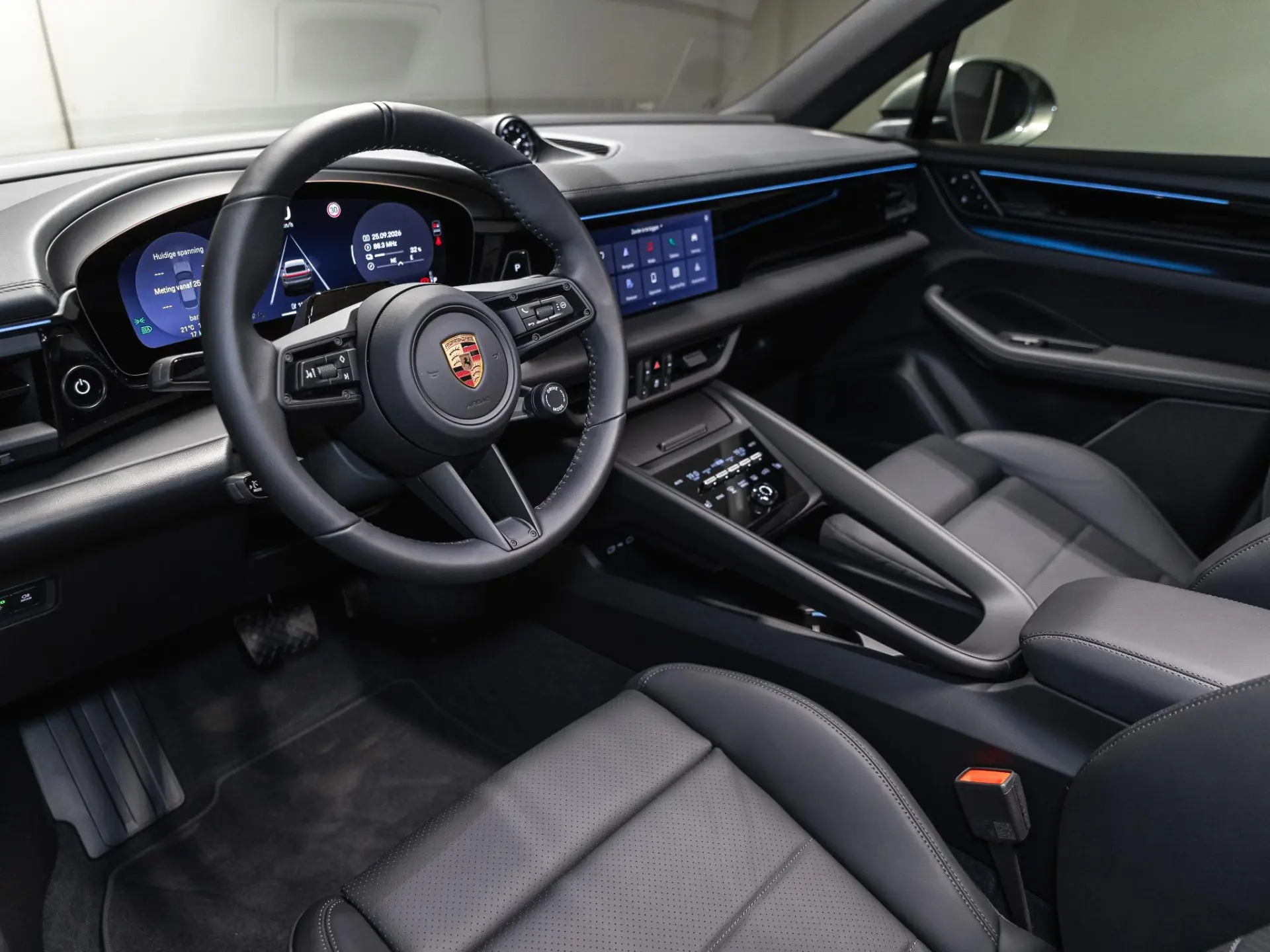 Macan 4 100 kWh